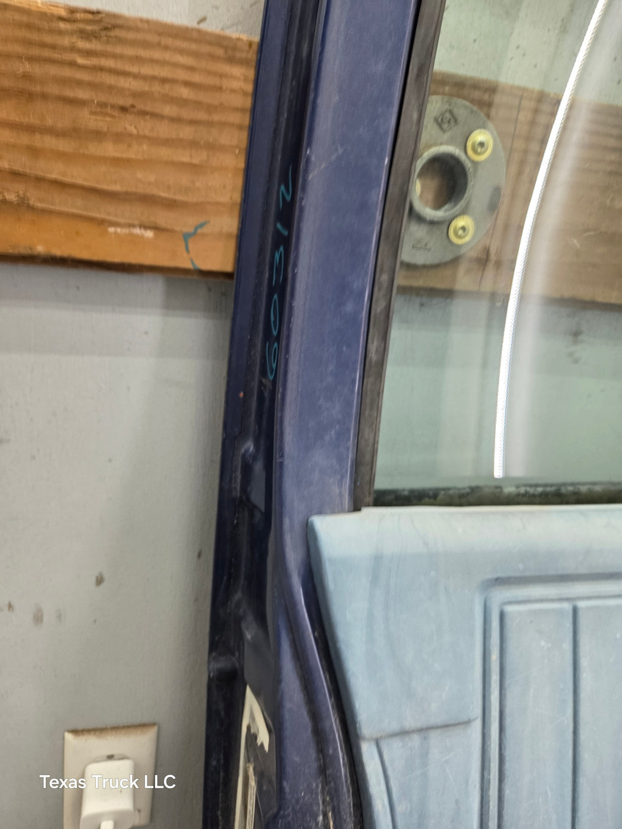 1982-1993 Chevrolet S10 / GMC S15 Sonoma LH Driver Side Front Door