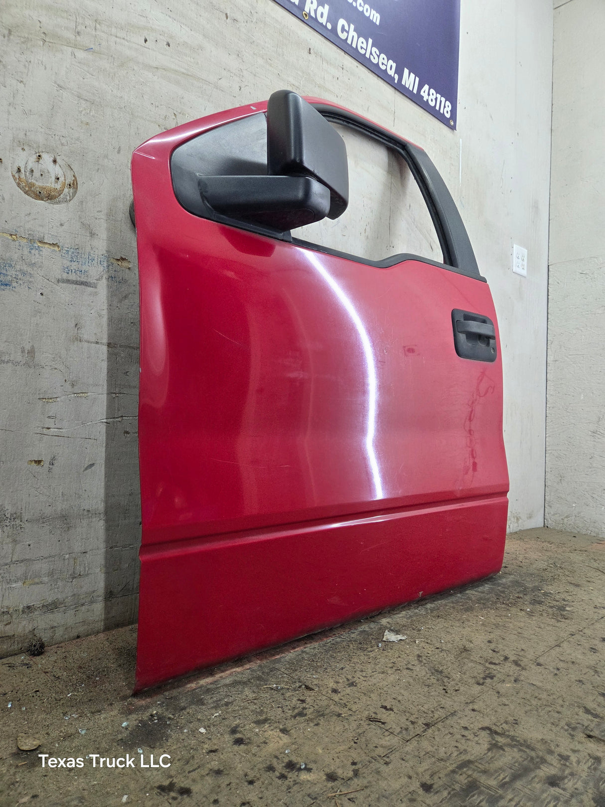 2004-2008 Ford F150 LH Driver Front CREW Cab Door