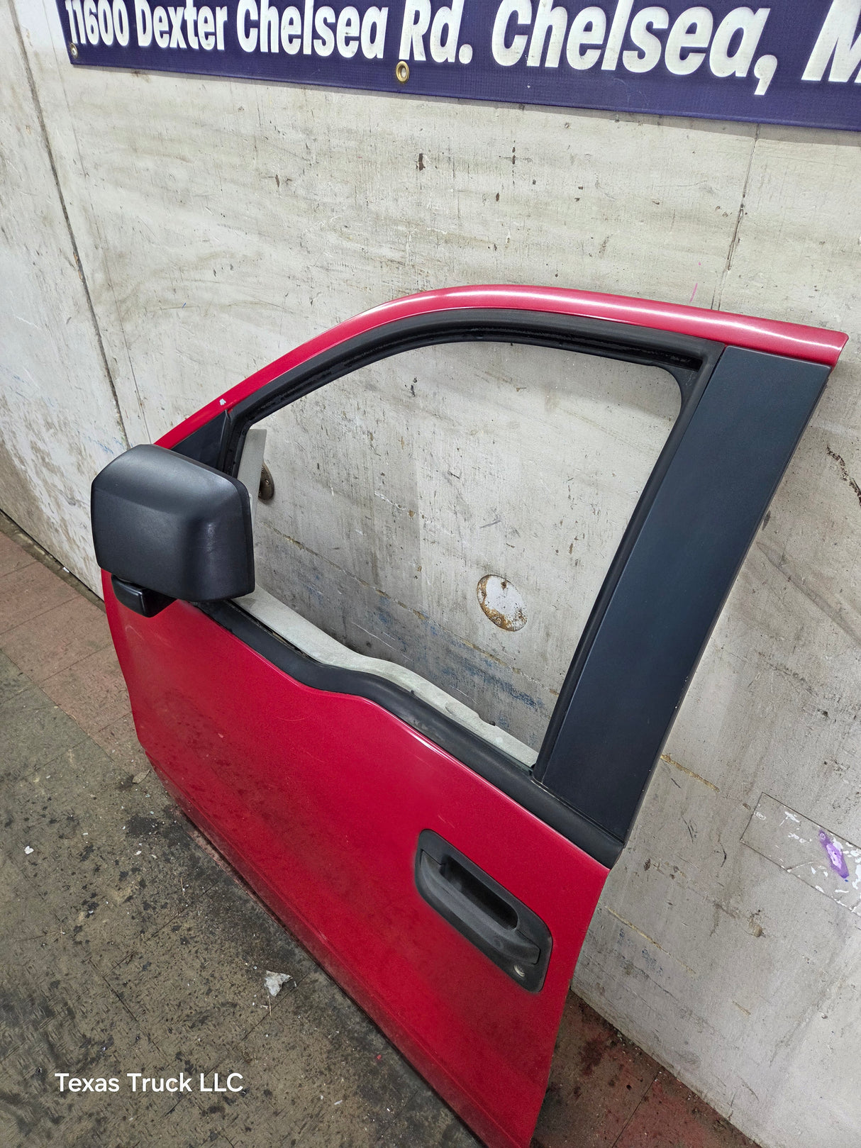 2004-2008 Ford F150 LH Driver Front CREW Cab Door