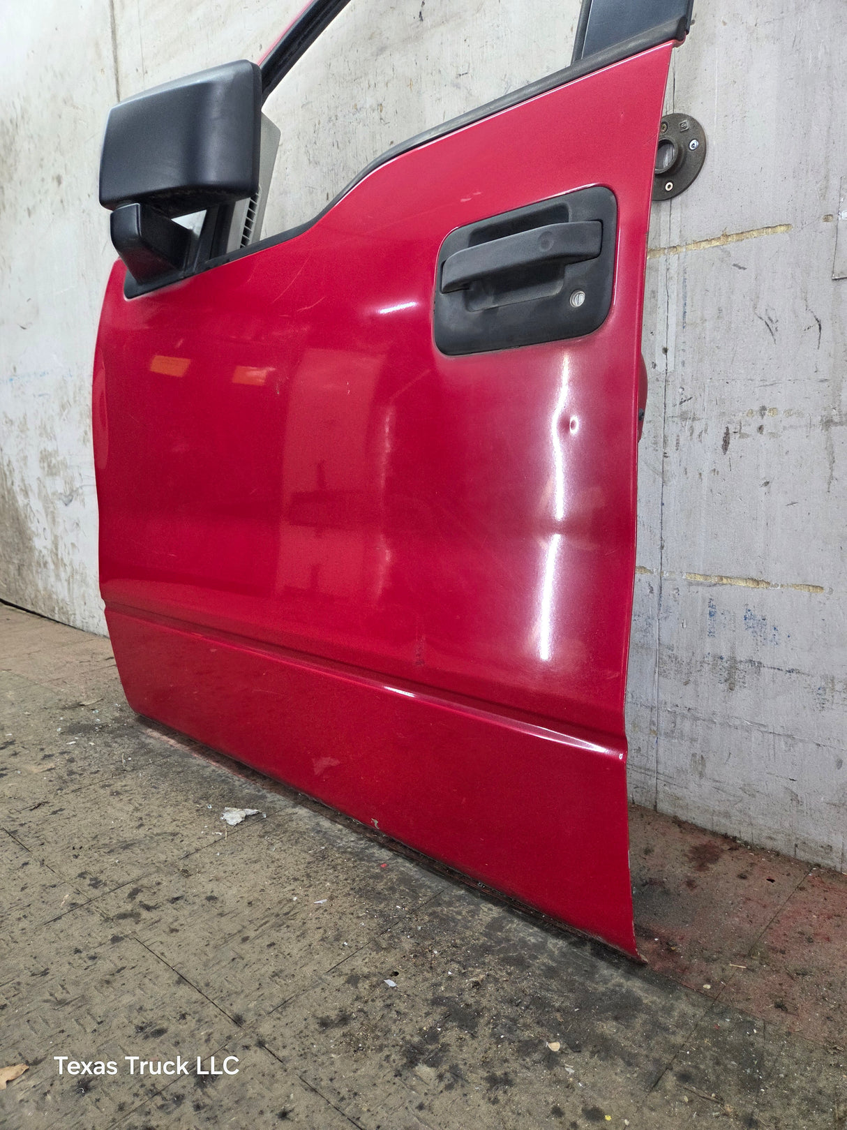 2004-2008 Ford F150 LH Driver Front CREW Cab Door