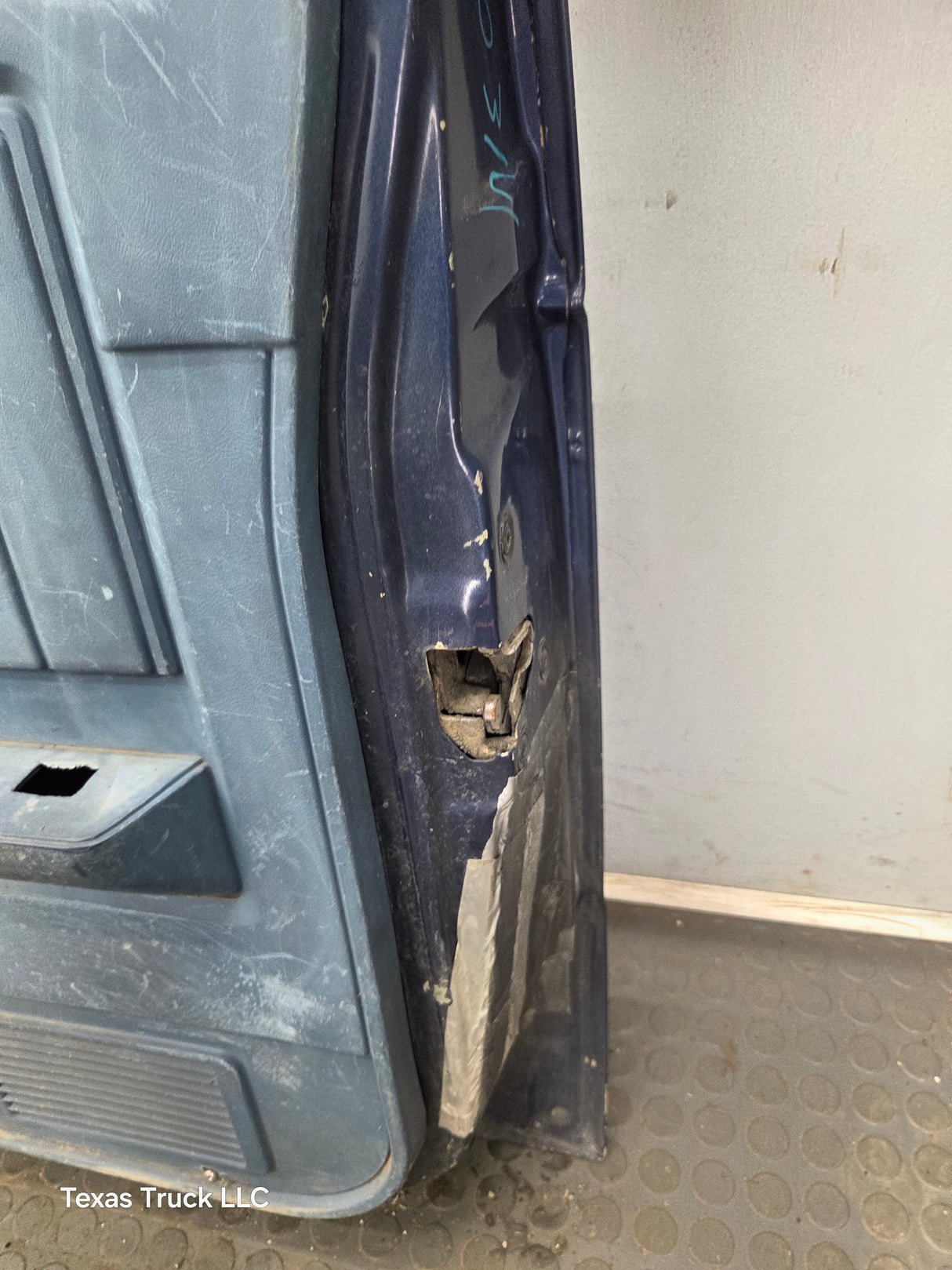 1982-1993 Chevrolet S10 / GMC S15 Sonoma RH Passenger Side Front Door