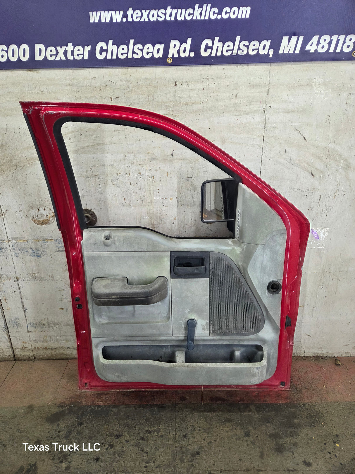 2004-2008 Ford F150 LH Driver Front CREW Cab Door