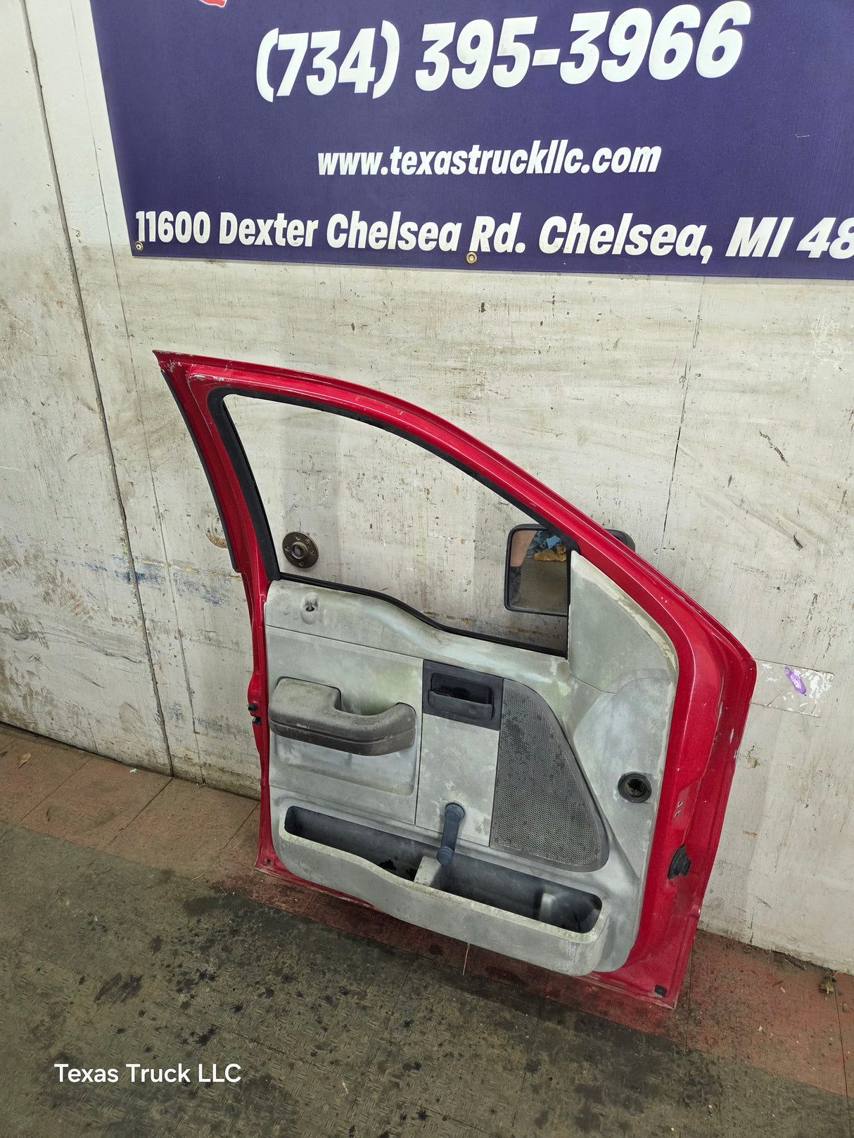 2004-2008 Ford F150 LH Driver Front CREW Cab Door