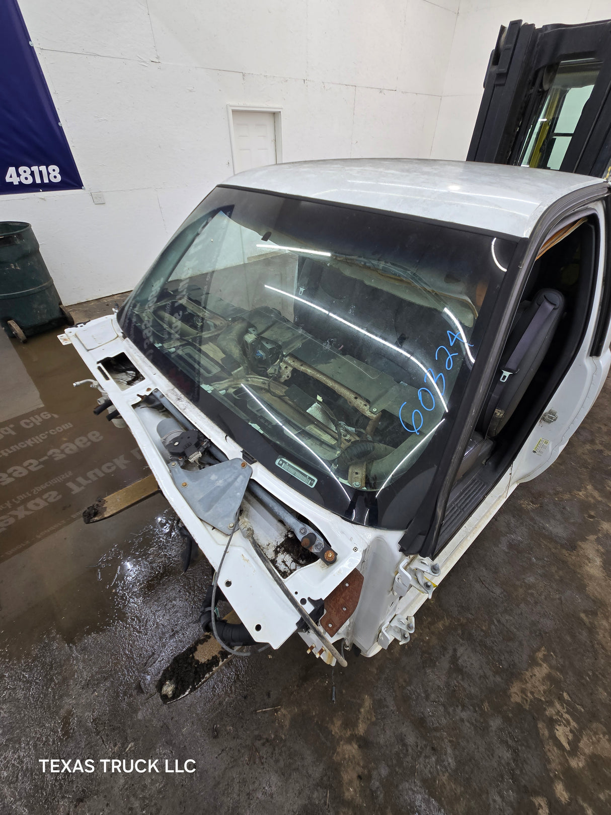 1999-2007 Chevrolet Silverado / GMC Sierra 1500 2500 HD 3500HD Regular Cab Body