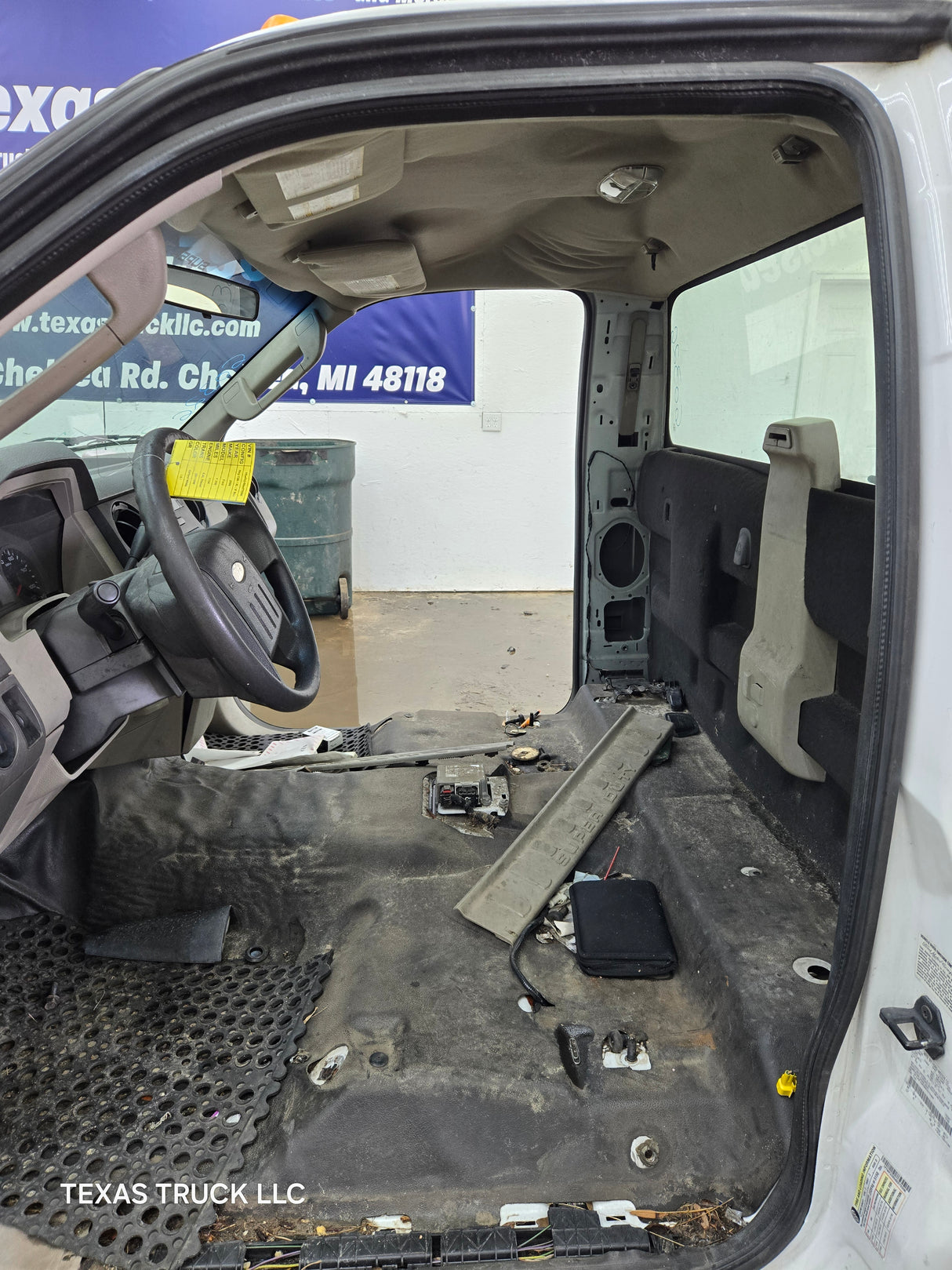 2008-2010 Ford Super Duty F250 F350 F450 F550 Regular Cab 2 door