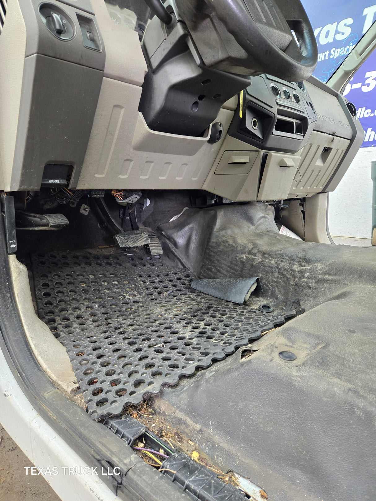 2008-2010 Ford Super Duty F250 F350 F450 F550 Regular Cab 2 door