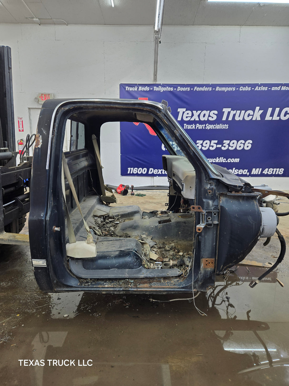 1973-1987 Chevrolet / GMC Square Body Regular Cab Truck Cab K series / C series