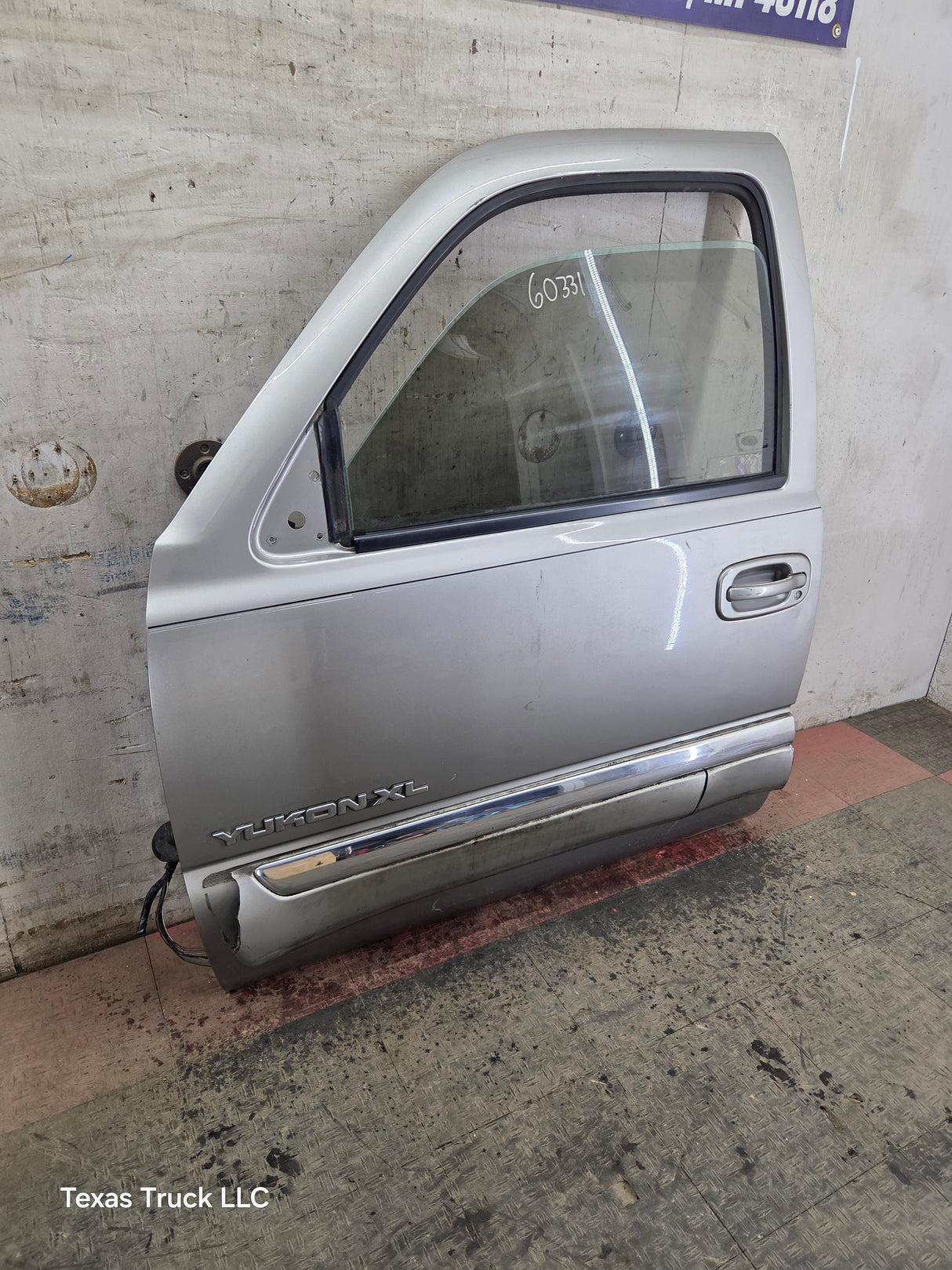 1999-2006 Chevrolet Silverado / GMC Sierra 1500 2500 3500 HD Front Driver Side Door LH