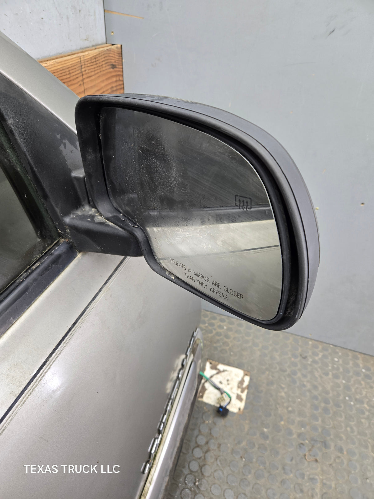 1999-2006 Chevrolet Silverado / GMC Sierra 1500 2500 3500 HD Front Passenger side Door RH