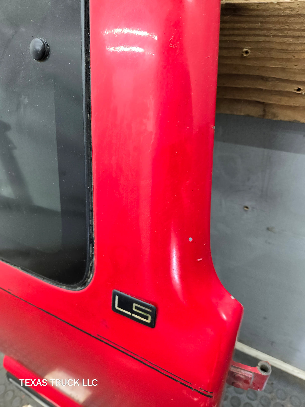 1996-2004 Chevrolet S10 / S15 / GMC Sonoma LH Driver Side Extended Cab Door