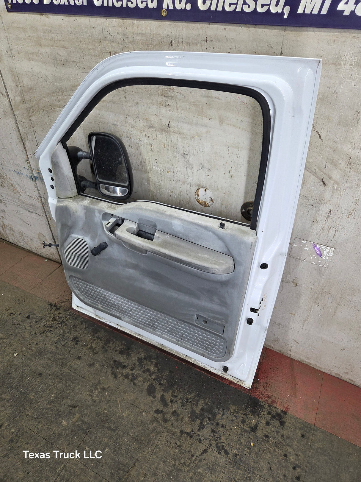 1999-2011 Ford Super Duty / Excursion Front Passenger RH Door F250 F350 F450 F550
