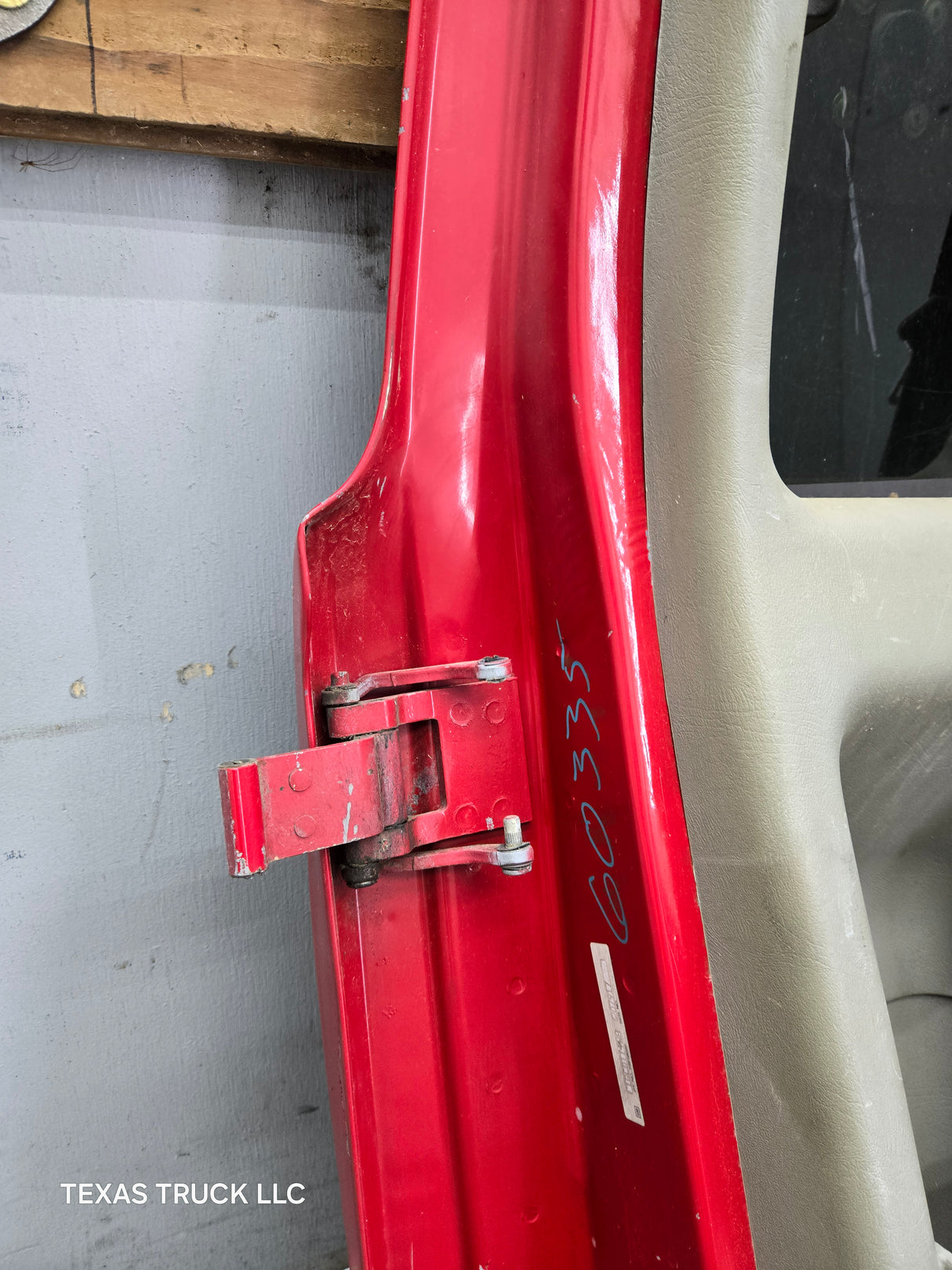 1996-2004 Chevrolet S10 / S15 / GMC Sonoma LH Driver Side Extended Cab Door