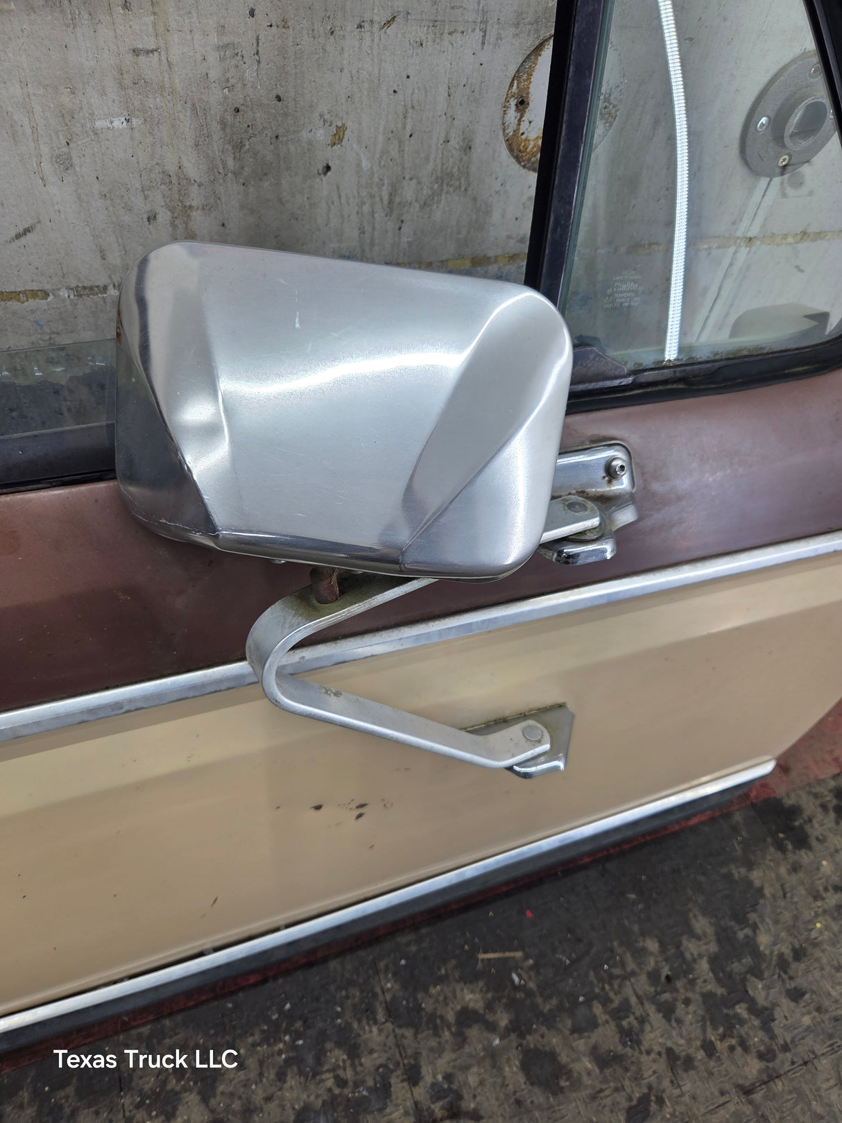 1980-1986 Ford F Series F250 F350 F450 F550 Passenger Side Front Door RH