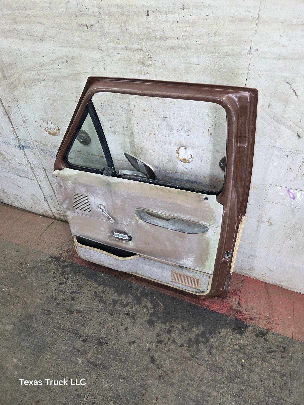 1980-1986 Ford F Series F250 F350 F450 F550 Passenger Side Front Door RH