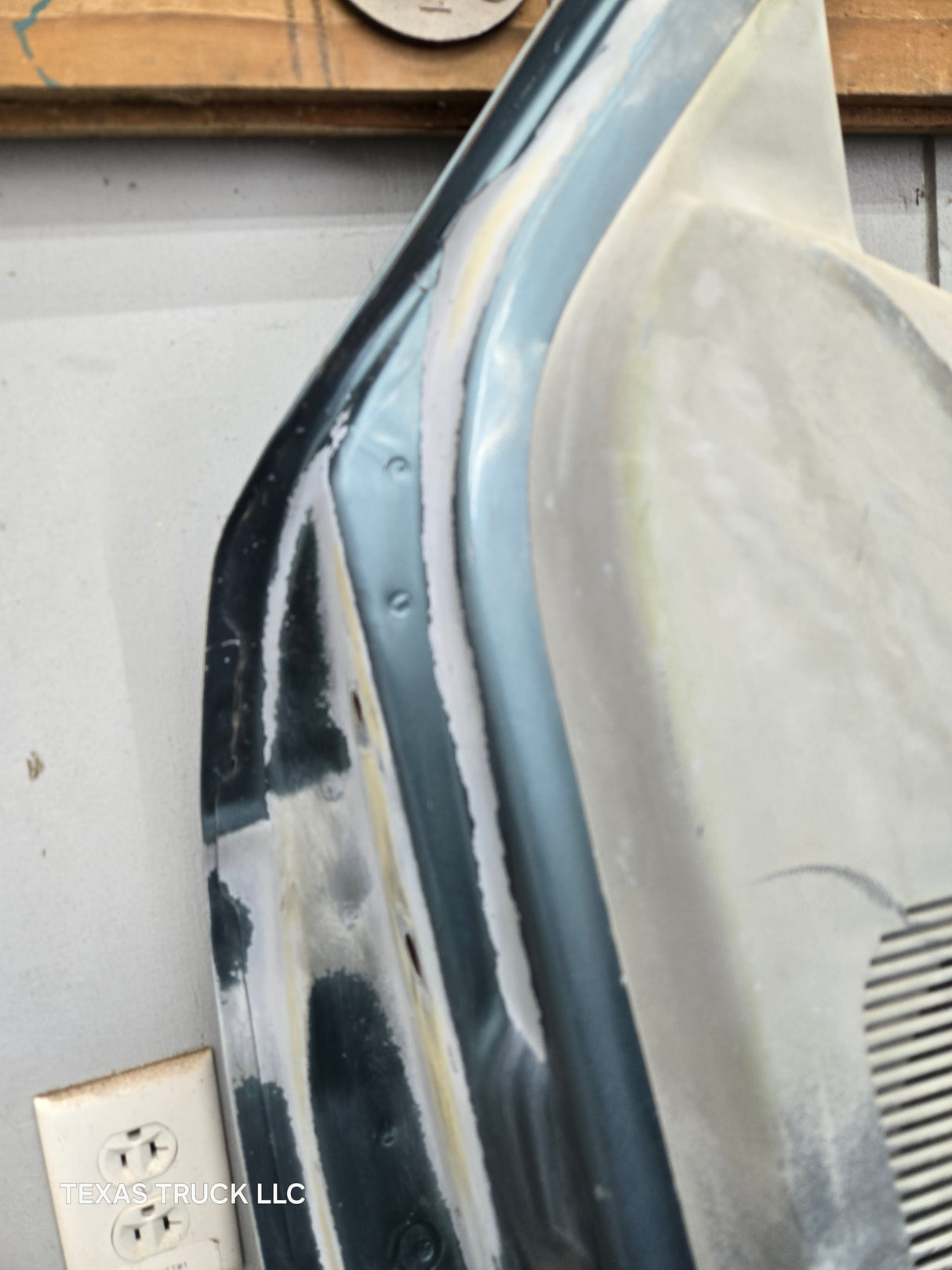 2003-2005 Ford Ranger Passenger Side Front Right Hand Door