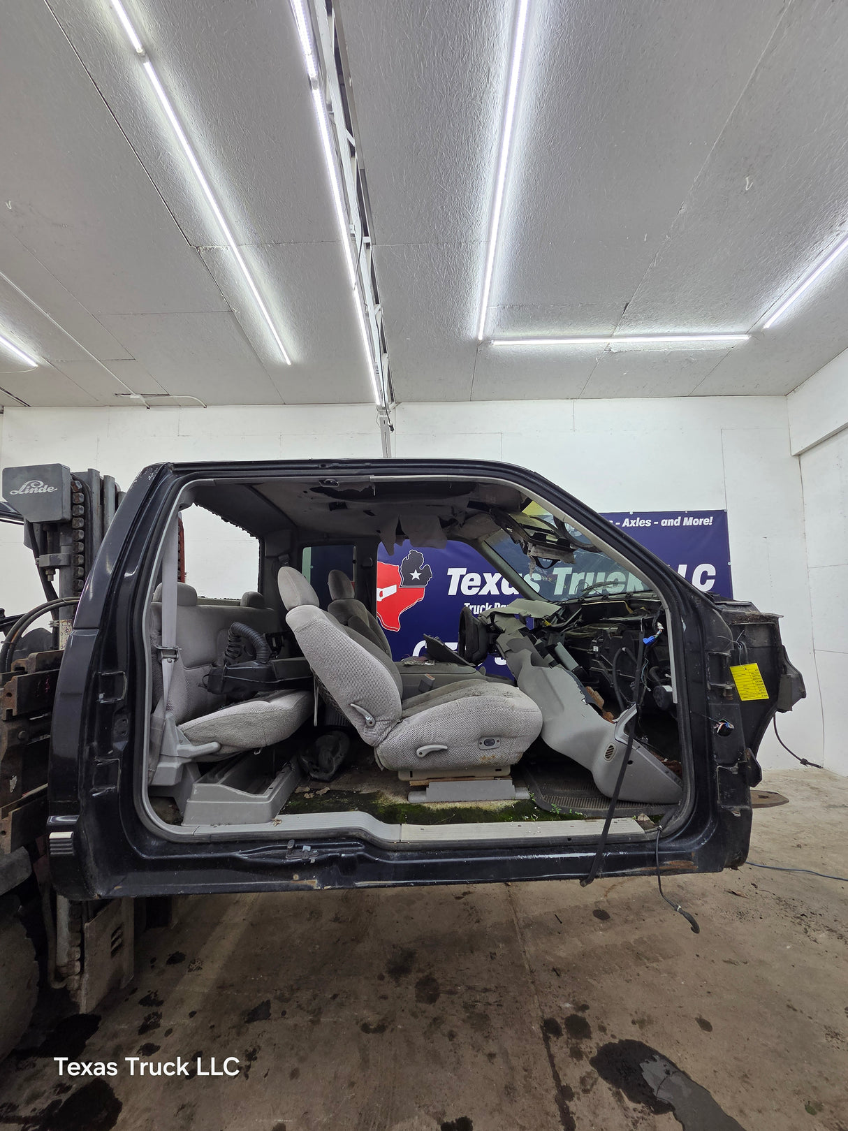 1988-2000 Chevrolet Silverado GMC Sierra Extended Cab