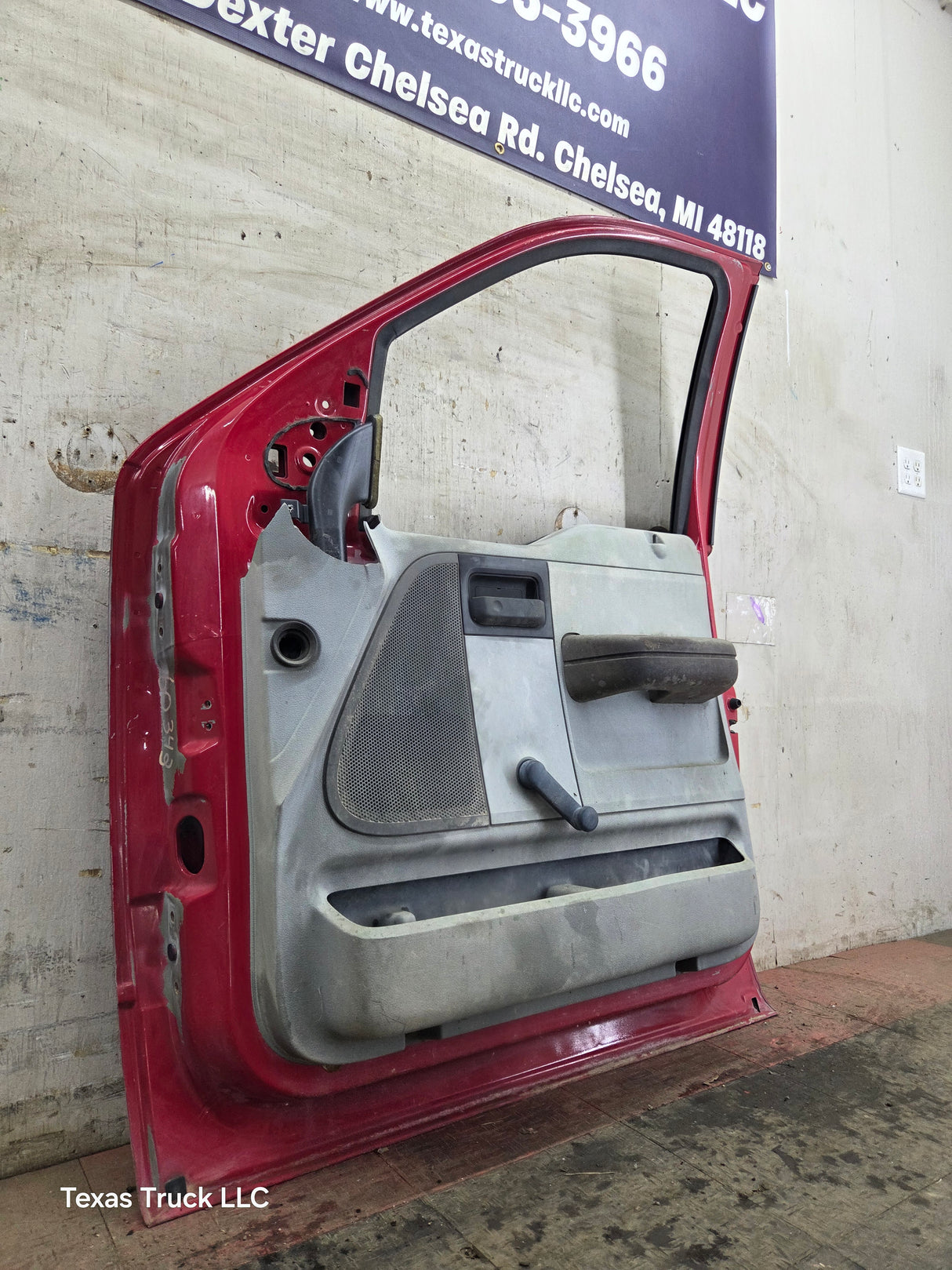 2004-2008 Ford F150 RH Passenger Front CREW Cab Door