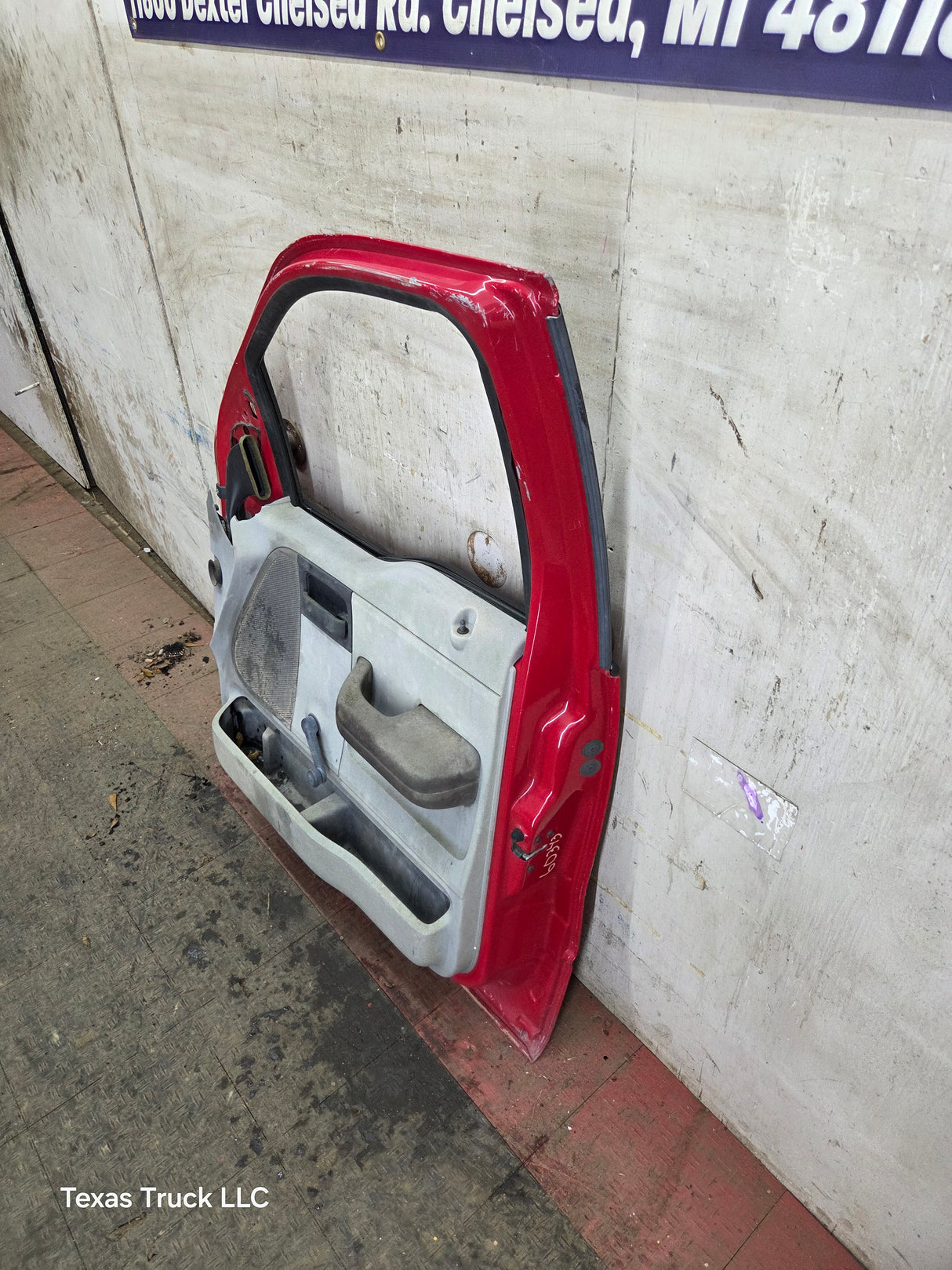 2004-2008 Ford F150 RH Passenger Front CREW Cab Door