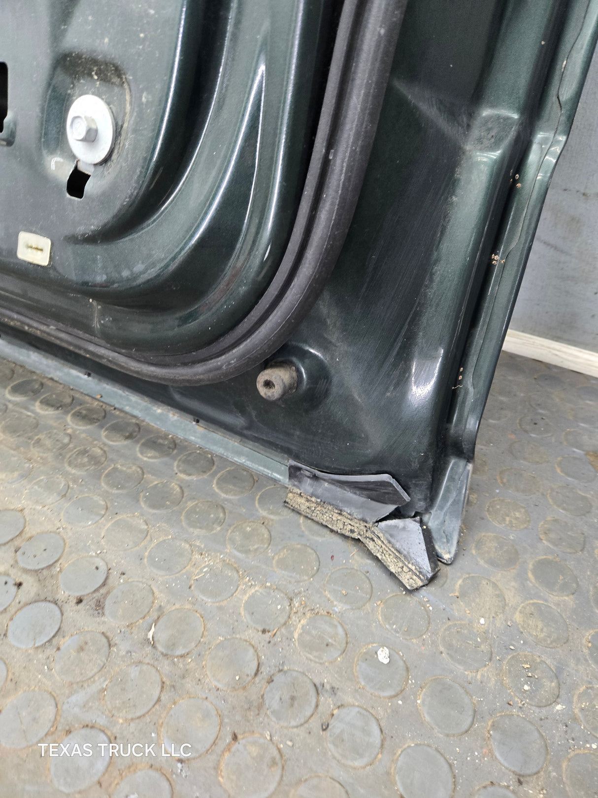 1997-2003 Ford F150 Crew Cab Passenger Side RH Front Door