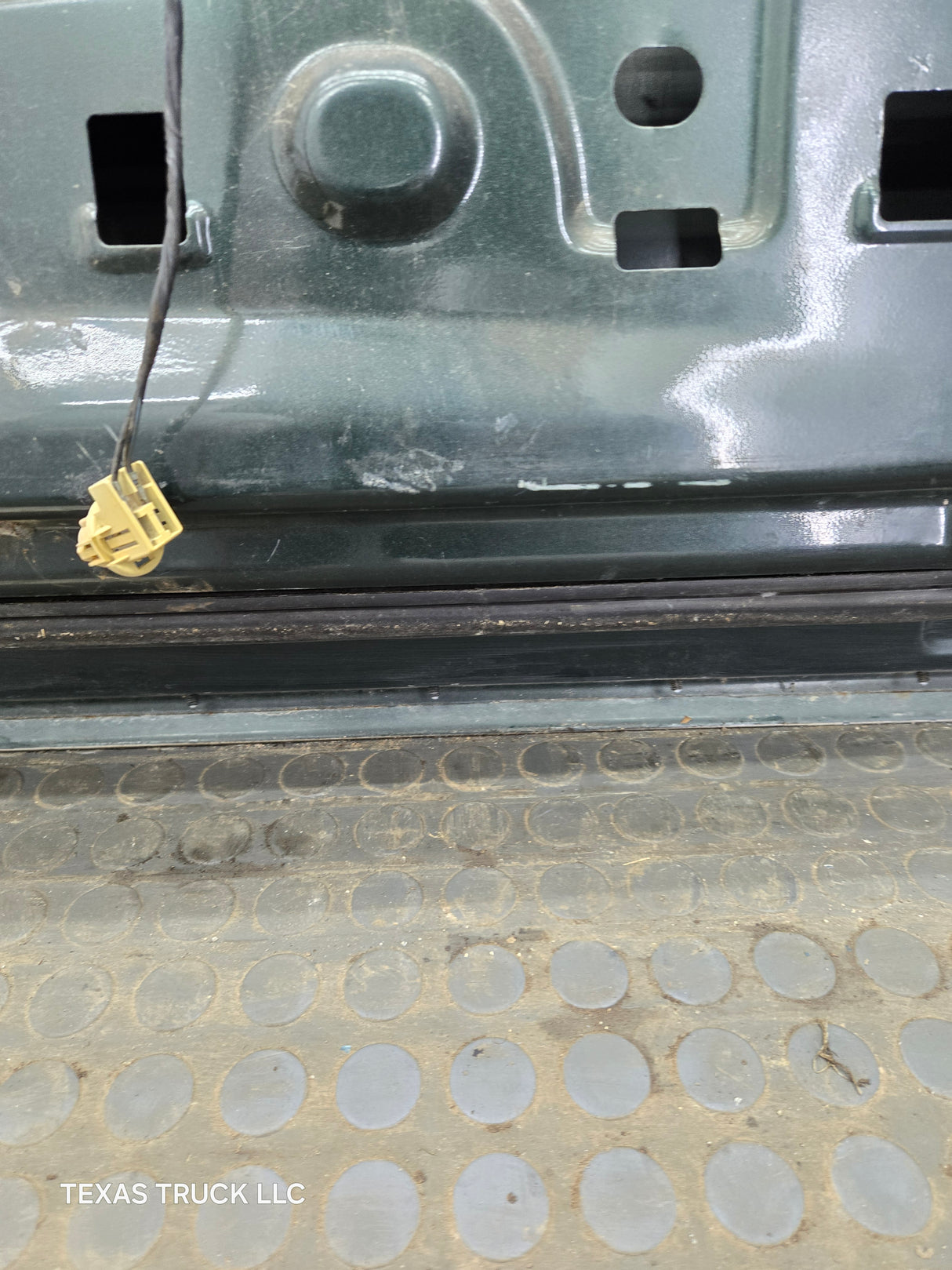 1997-2003 Ford F150 Crew Cab Passenger Side RH Front Door