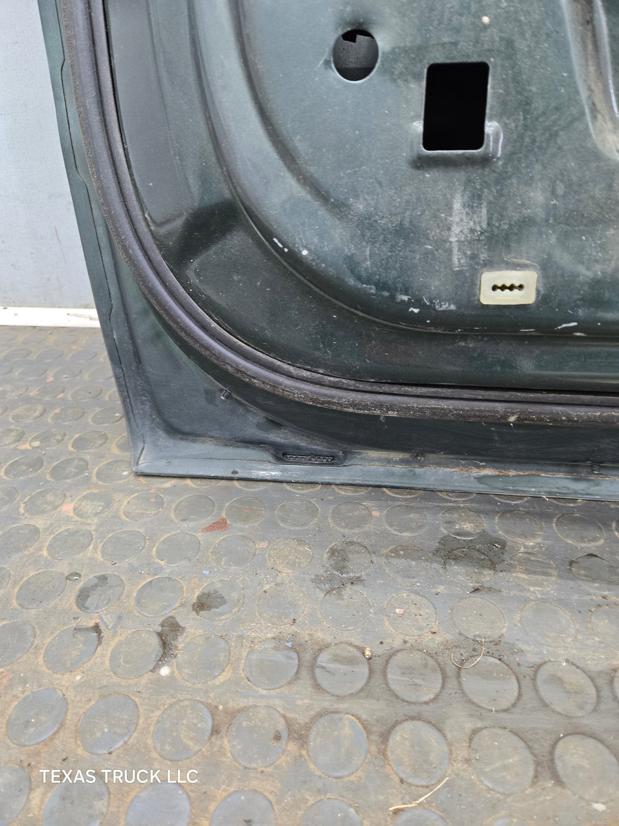 1997-2003 Ford F150 Crew Cab Passenger Side RH Front Door