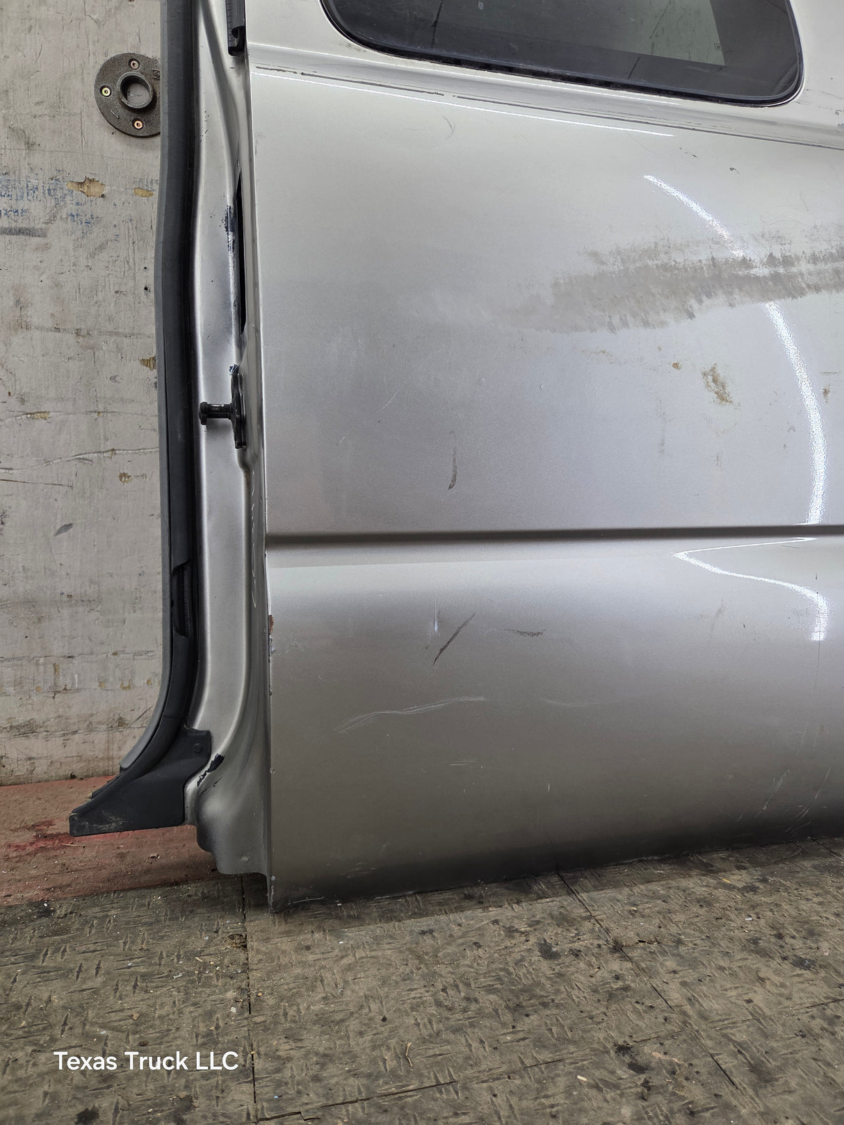 1999-2006 Chevrolet Silverado / GMC Sierra 1500 2500 3500 HD Rear Driver side Extended Cab Rear Door