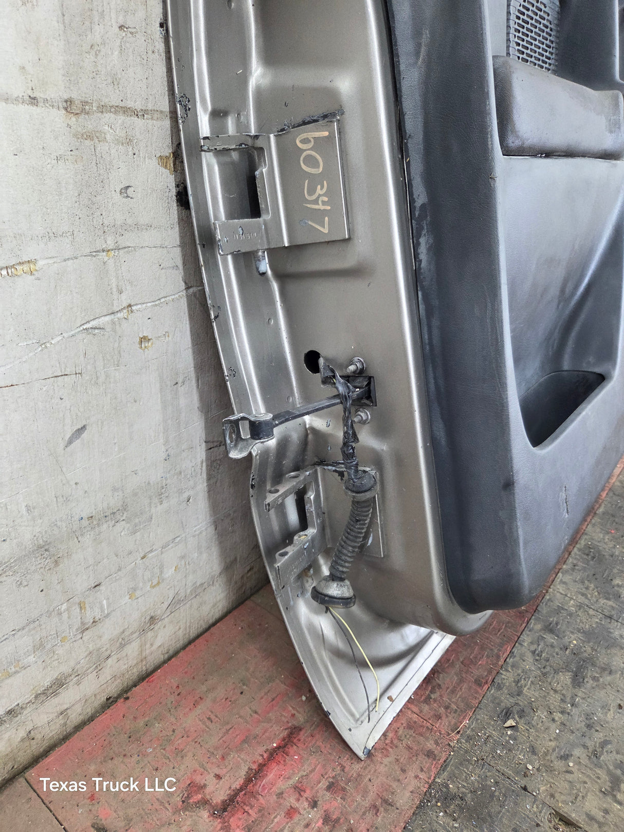 1999-2006 Chevrolet Silverado / GMC Sierra 1500 2500 3500 HD Rear Driver side Extended Cab Rear Door