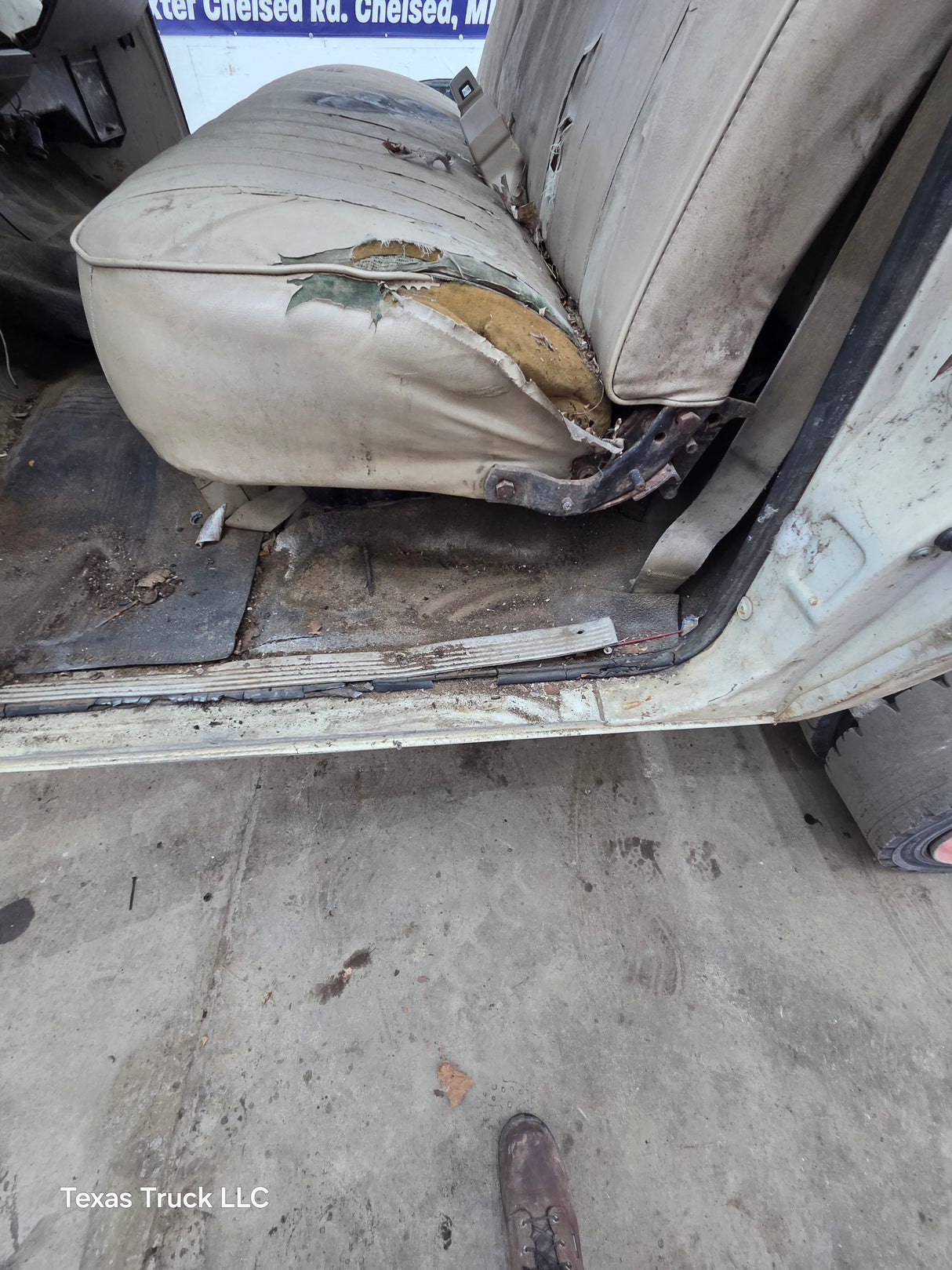1981-1993 Dodge Ram 1st Gen Regular Cab W150 W250 W350 D150 D250 D350