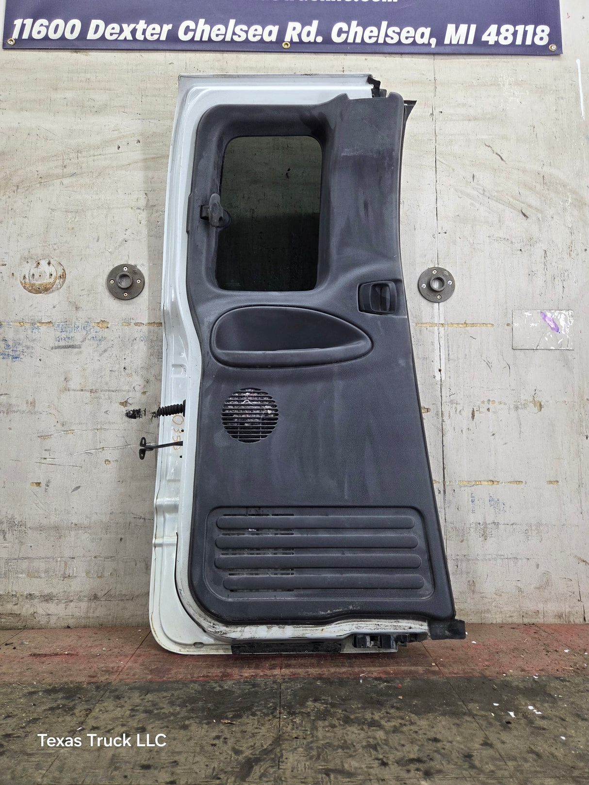 1988-2000 Chevrolet Silverado GMC Sierra LH Rear Extended Cab Driver Side 3rd Door