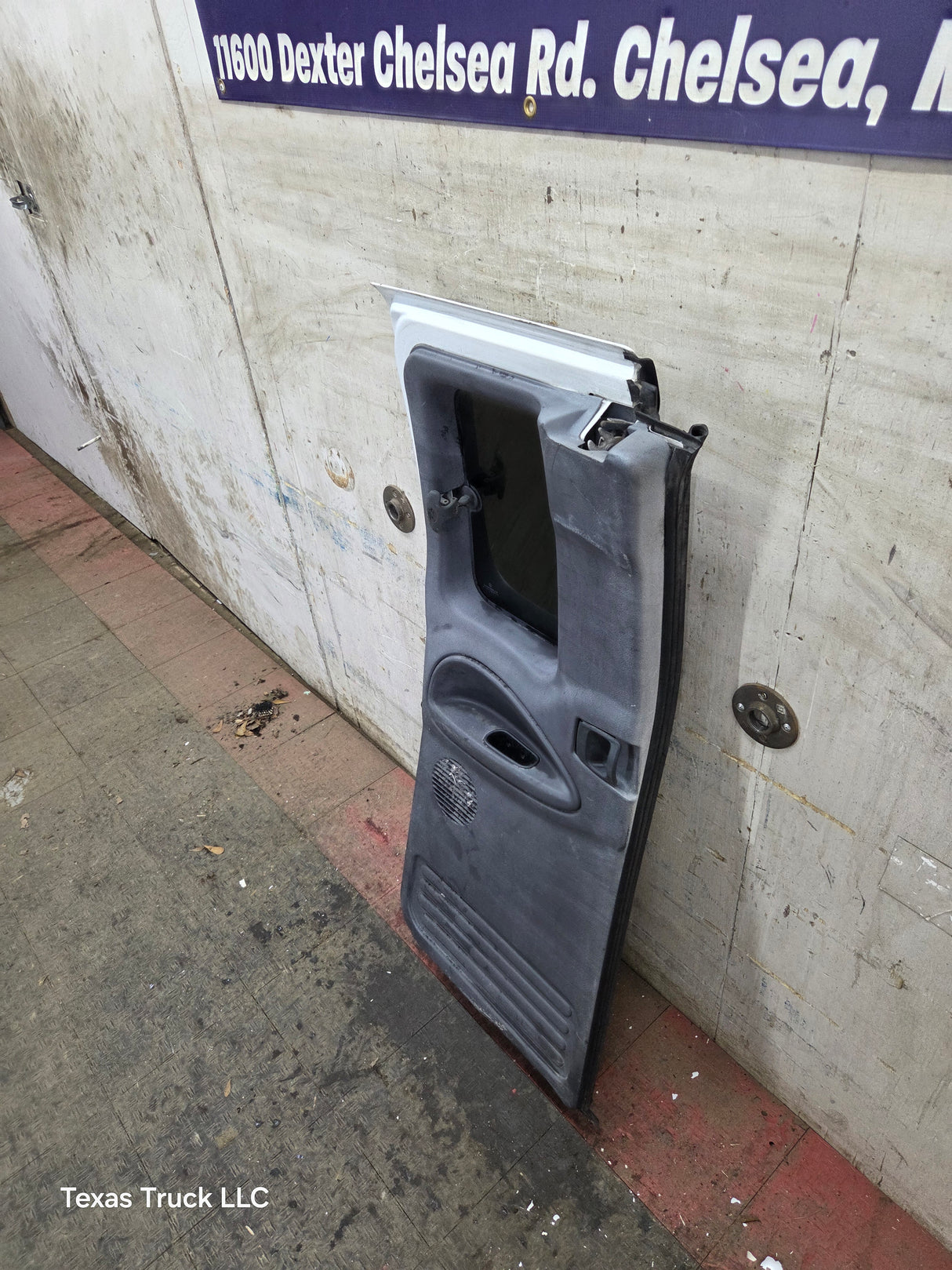 1988-2000 Chevrolet Silverado GMC Sierra LH Rear Extended Cab Driver Side 3rd Door