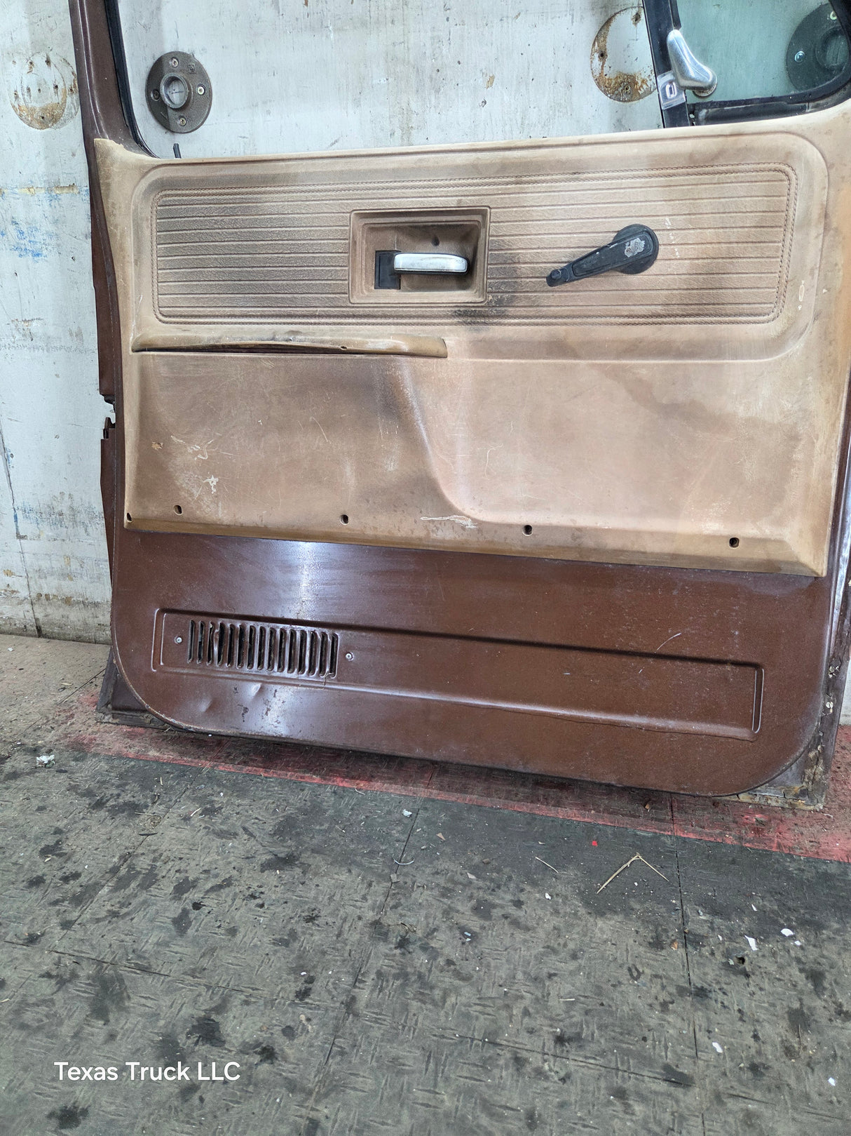 1973-1987 Chevrolet / GMC Square Body Front Drivers Side LH Door K / C Series