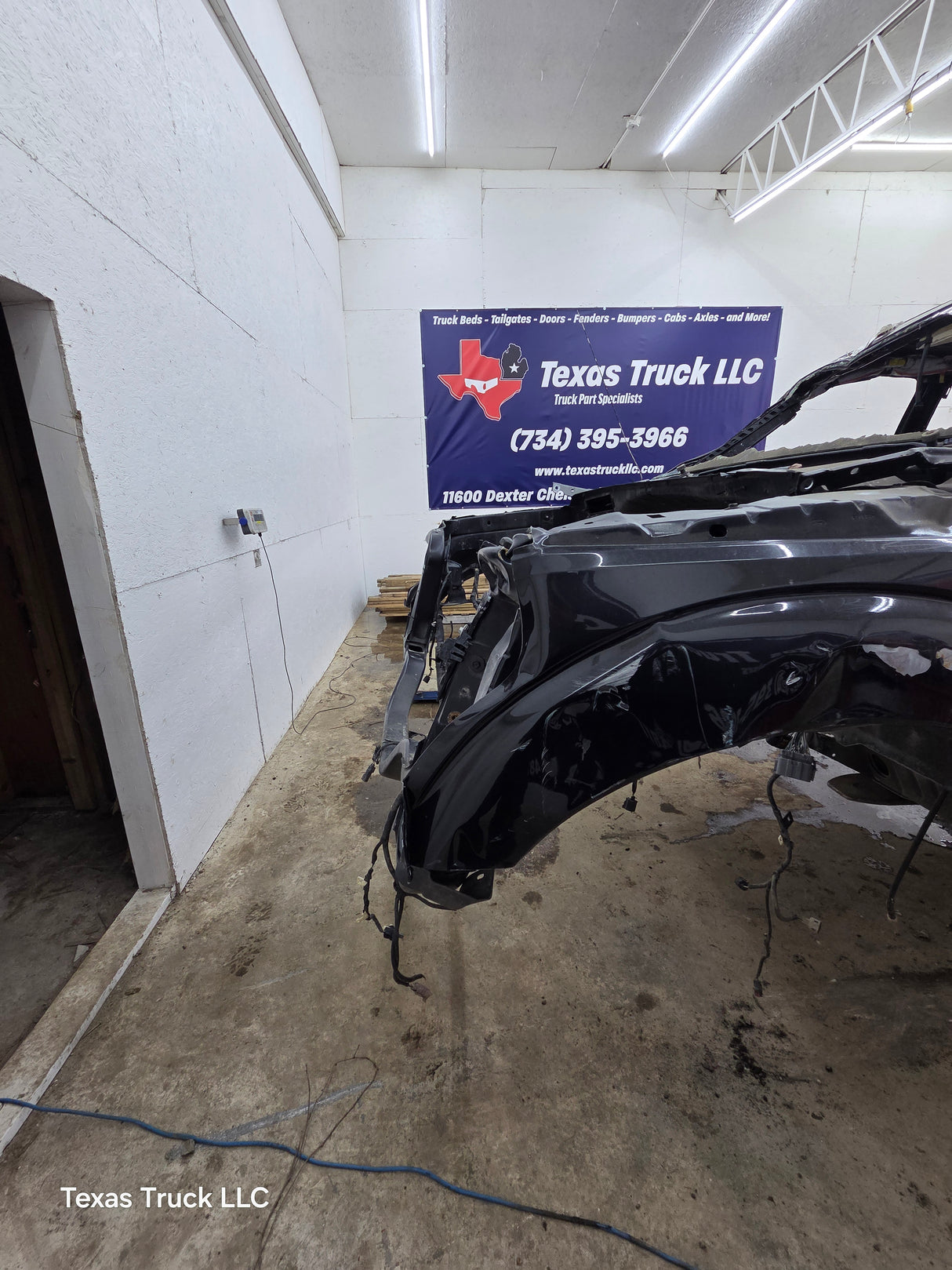 2011-2016 Ford Super Duty 4 door Crew Cab F250 F350 F450 F550 6.7L Power Stroke *Damage