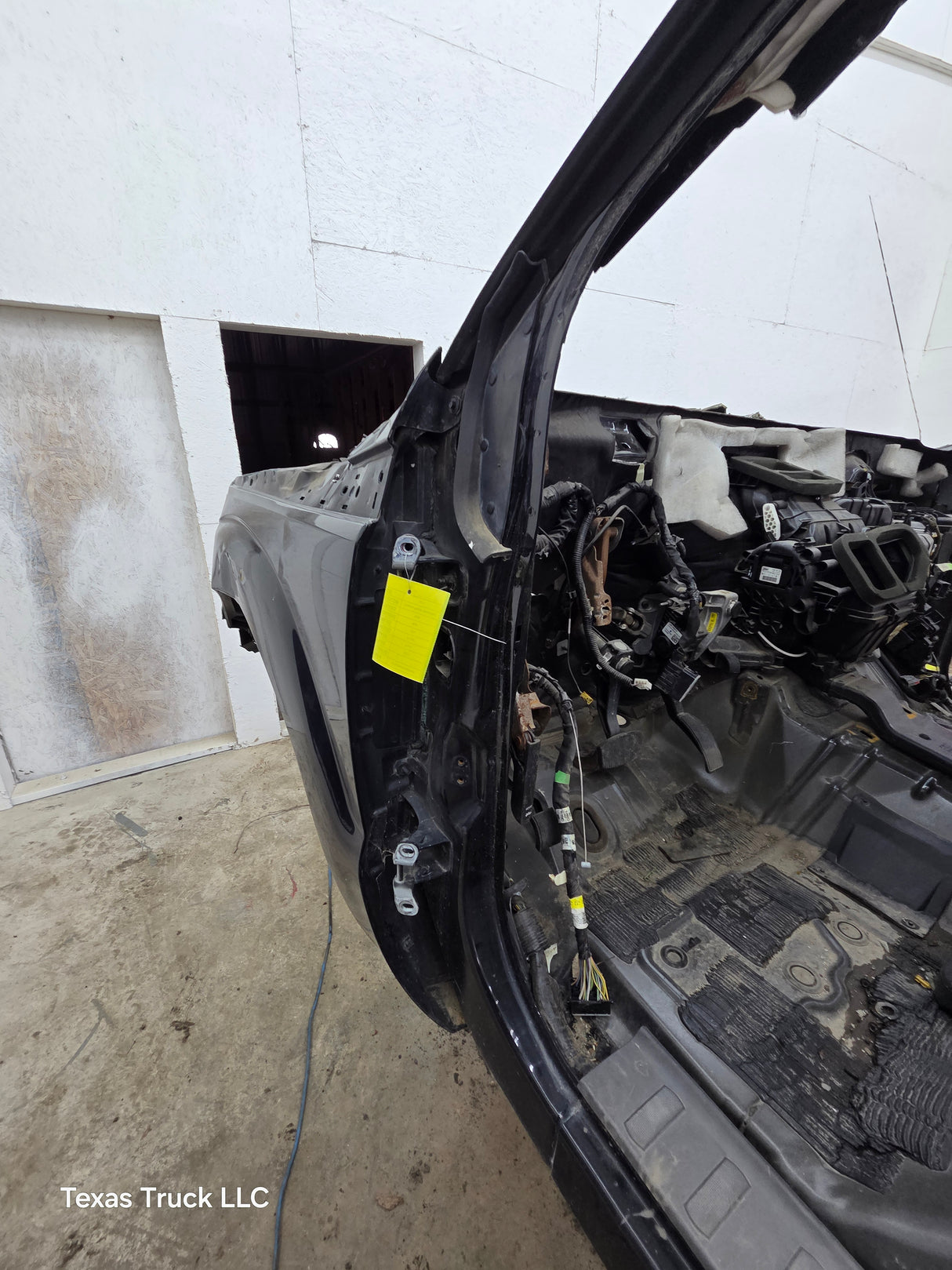 2011-2016 Ford Super Duty 4 door Crew Cab F250 F350 F450 F550 6.7L Power Stroke *Damage