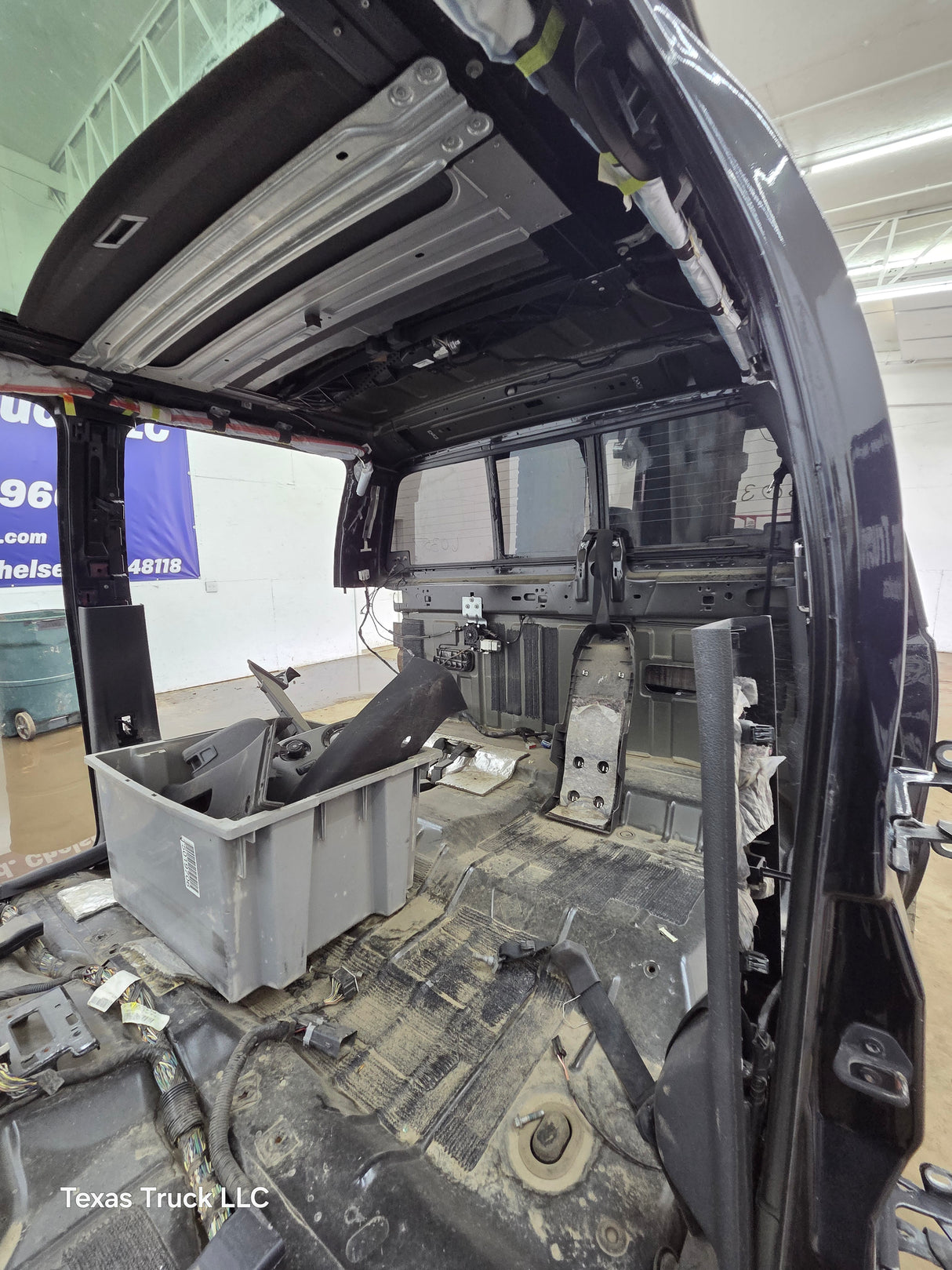 2011-2016 Ford Super Duty 4 door Crew Cab F250 F350 F450 F550 6.7L Power Stroke *Damage