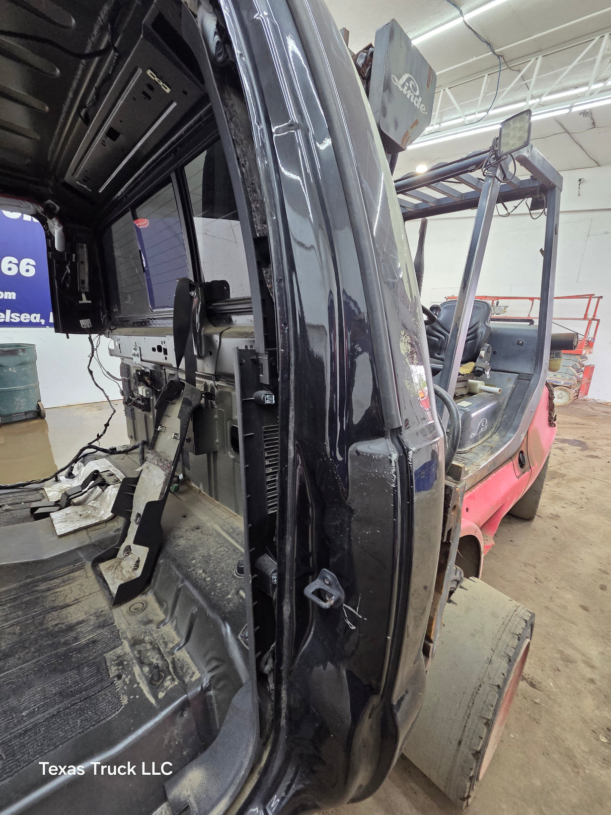 2011-2016 Ford Super Duty 4 door Crew Cab F250 F350 F450 F550 6.7L Power Stroke *Damage