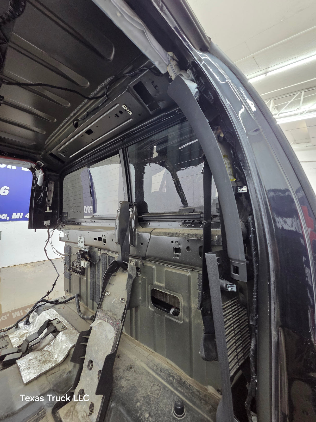 2011-2016 Ford Super Duty 4 door Crew Cab F250 F350 F450 F550 6.7L Power Stroke *Damage