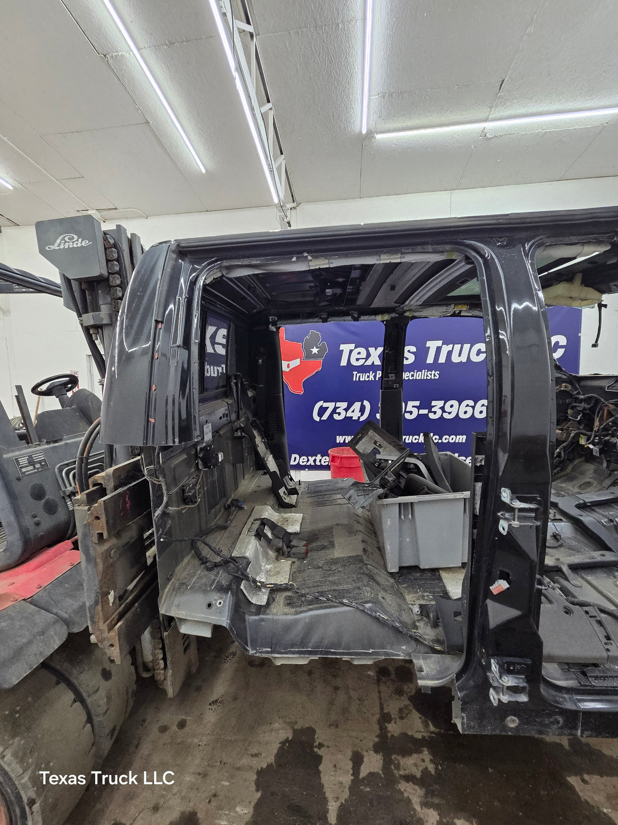 2011-2016 Ford Super Duty 4 door Crew Cab F250 F350 F450 F550 6.7L Power Stroke *Damage