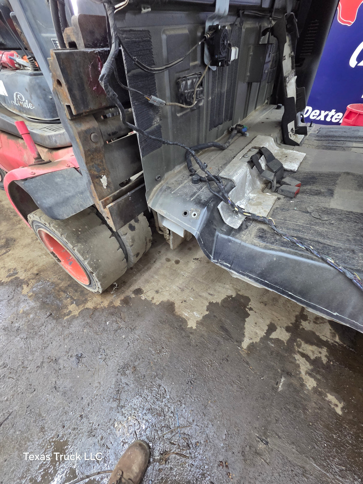 2011-2016 Ford Super Duty 4 door Crew Cab F250 F350 F450 F550 6.7L Power Stroke *Damage
