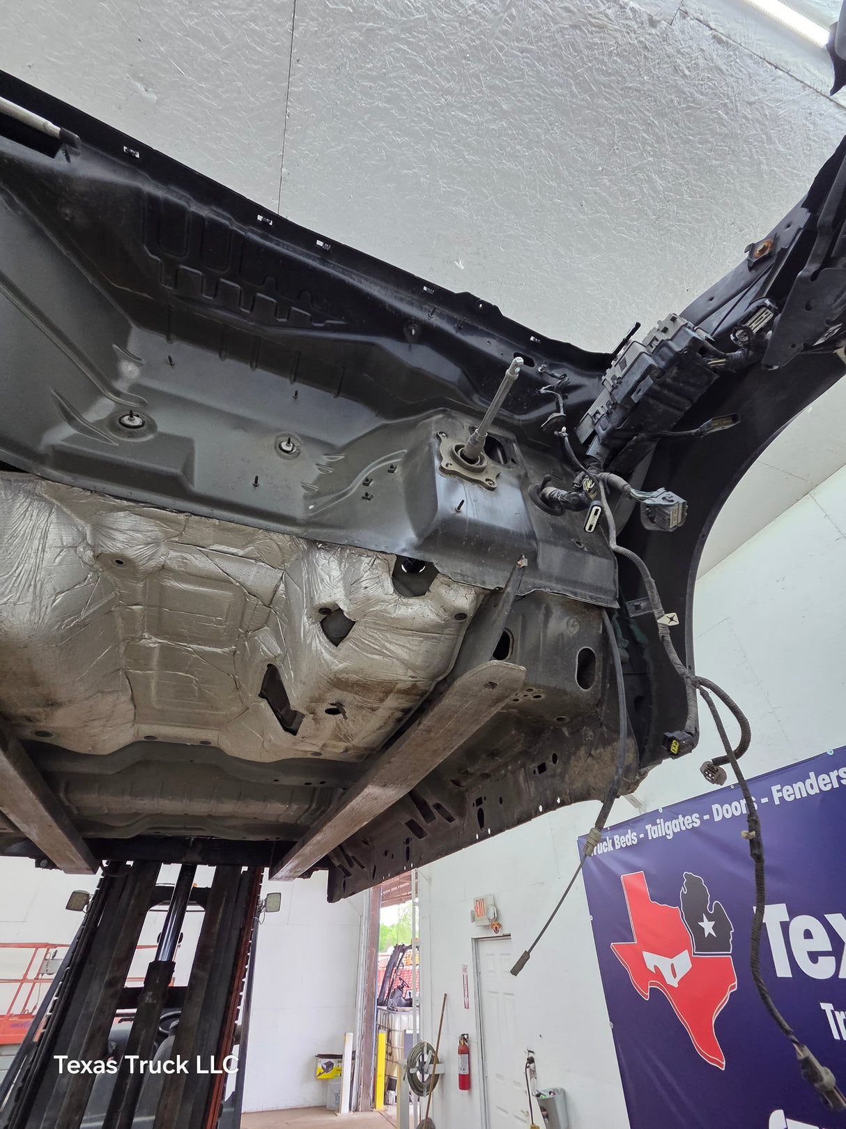2011-2016 Ford Super Duty 4 door Crew Cab F250 F350 F450 F550 6.7L Power Stroke *Damage