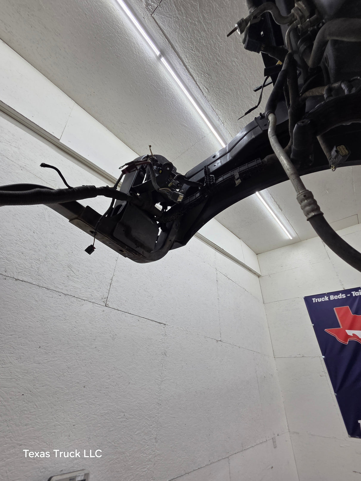2011-2016 Ford Super Duty 4 door Crew Cab F250 F350 F450 F550 6.7L Power Stroke *Damage