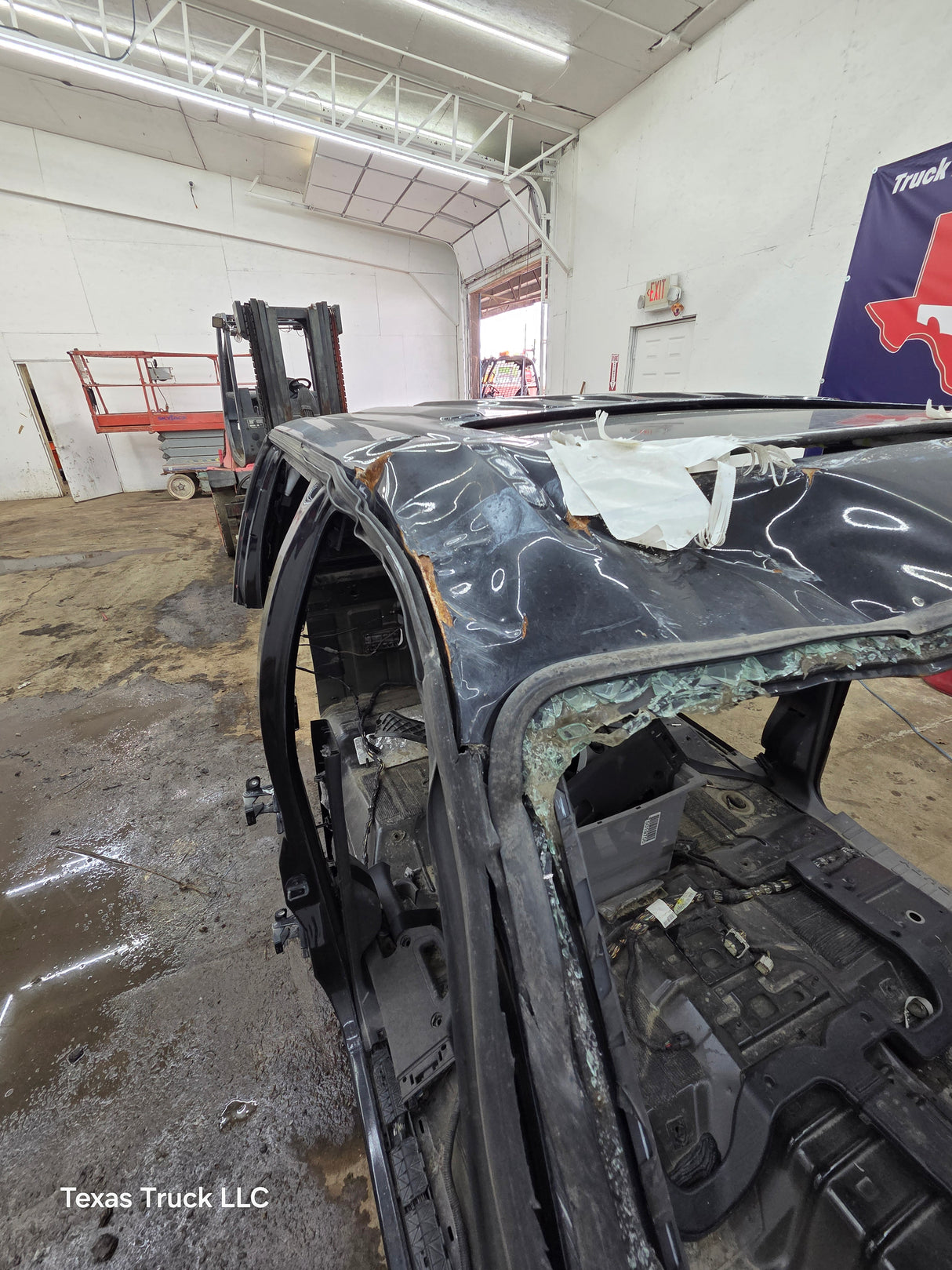 2011-2016 Ford Super Duty 4 door Crew Cab F250 F350 F450 F550 6.7L Power Stroke *Damage