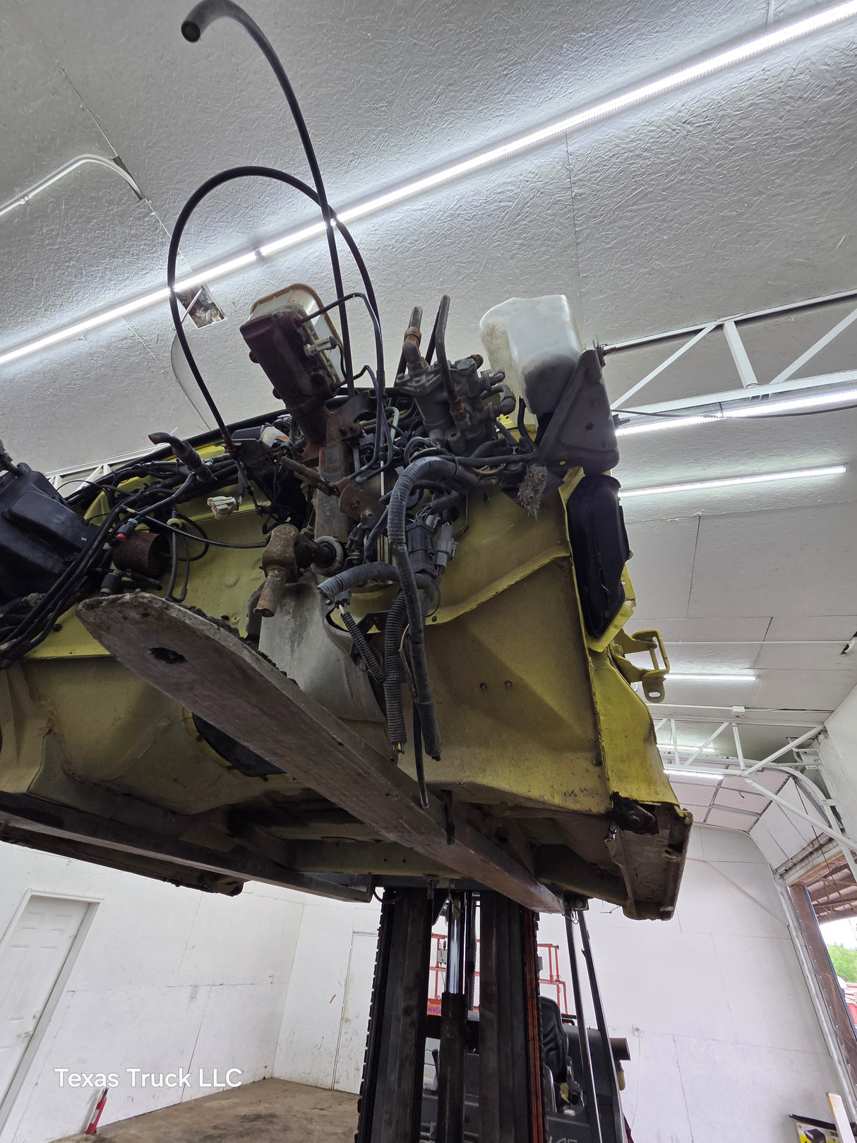1980-1997 Ford OBS F600 F700 F800 Regular Cab
