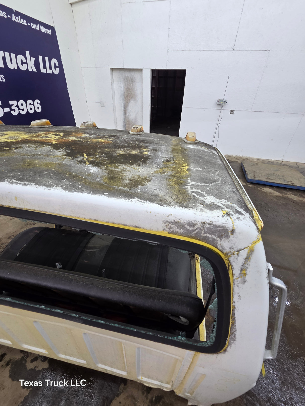 1980-1997 Ford OBS F600 F700 F800 Regular Cab
