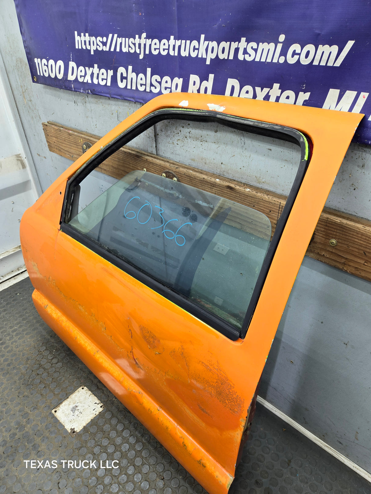 1994-2004 Chevrolet S10 / GMC Sonoma LH Passenger Side Front Door