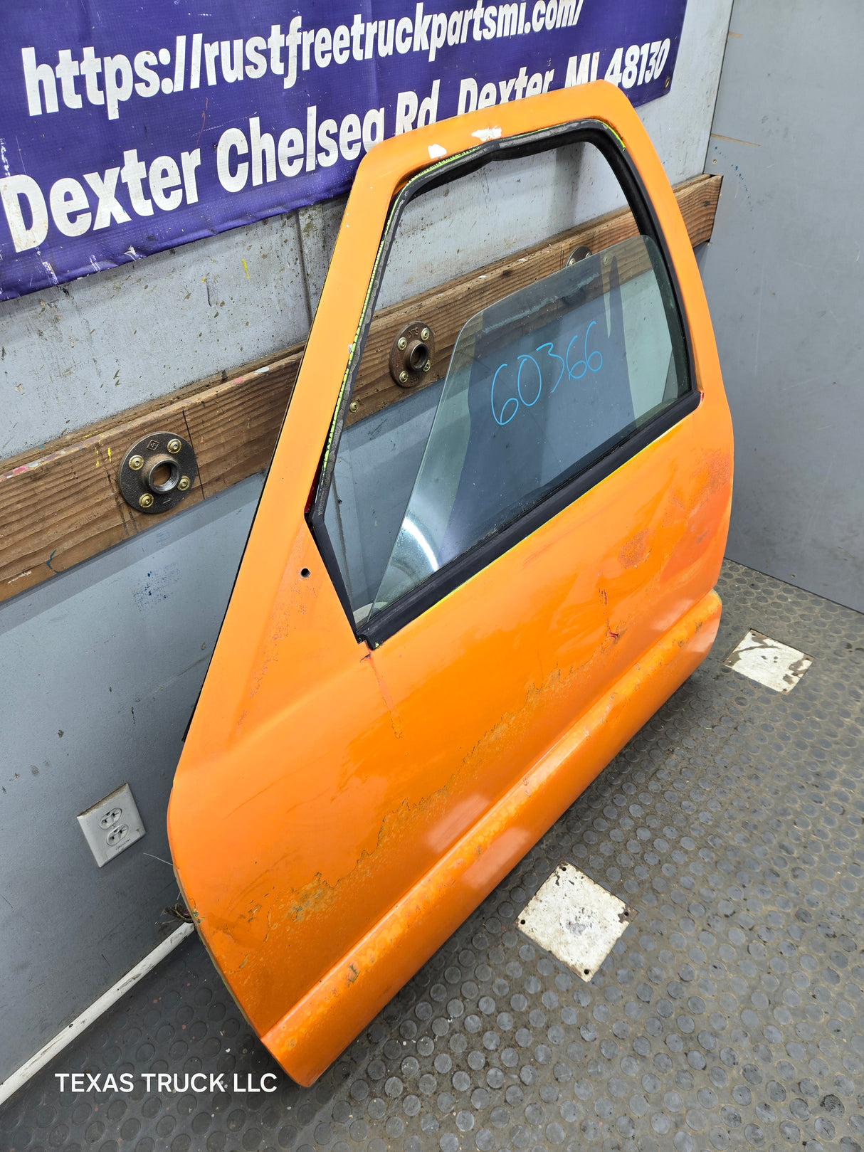1994-2004 Chevrolet S10 / GMC Sonoma LH Passenger Side Front Door