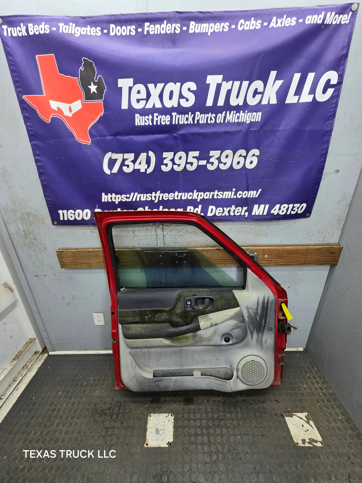 1994-2004 Chevrolet S10 / GMC Sonoma LH Passenger Side Front Door