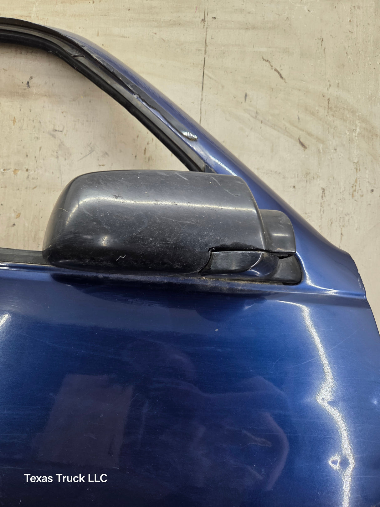 1988-2000 Chevrolet Silverado Suburban GMC Sierra RH Front Passenger Door