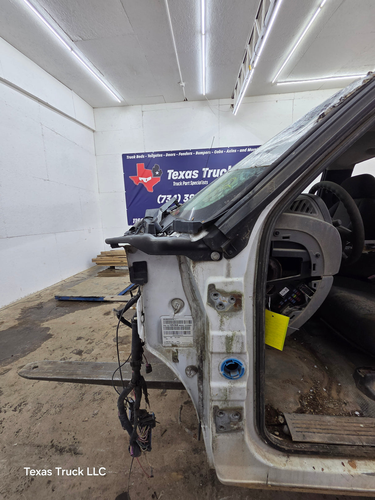 2007-2013 Chevrolet Silverado / GMC Sierra 1500 2500 3500 HD Regular Cab