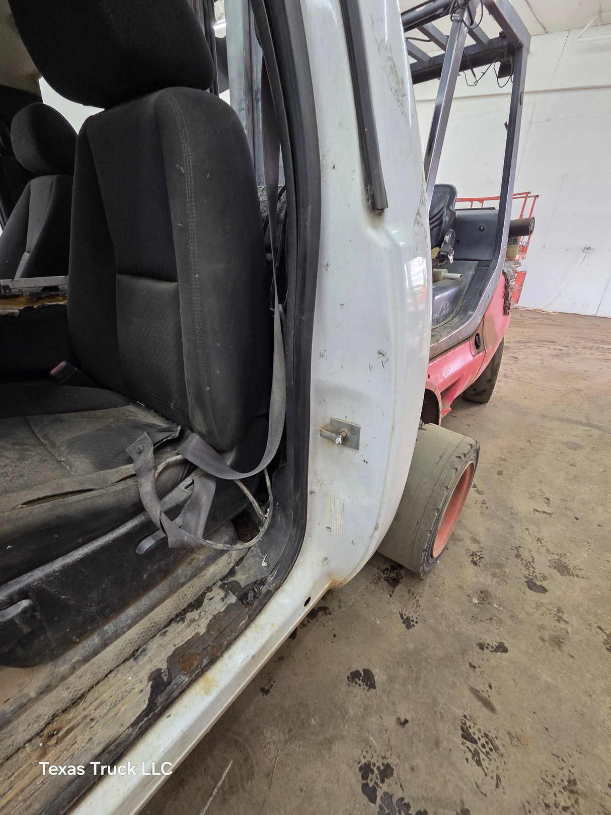 2007-2013 Chevrolet Silverado / GMC Sierra 1500 2500 3500 HD Regular Cab
