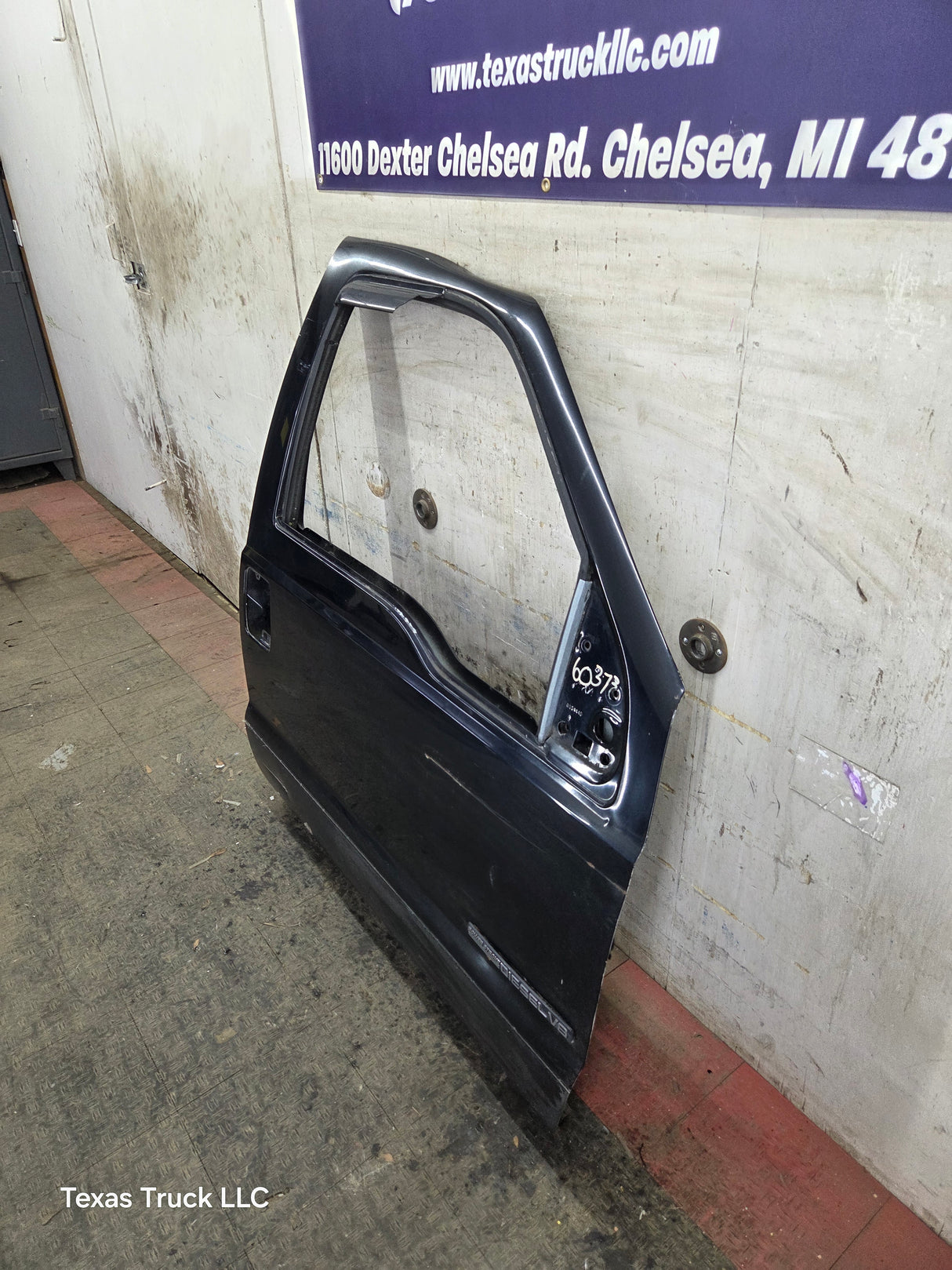 1999-2011 Ford Super Duty / Excursion Front Passenger RH Door F250 F350 F450 F550